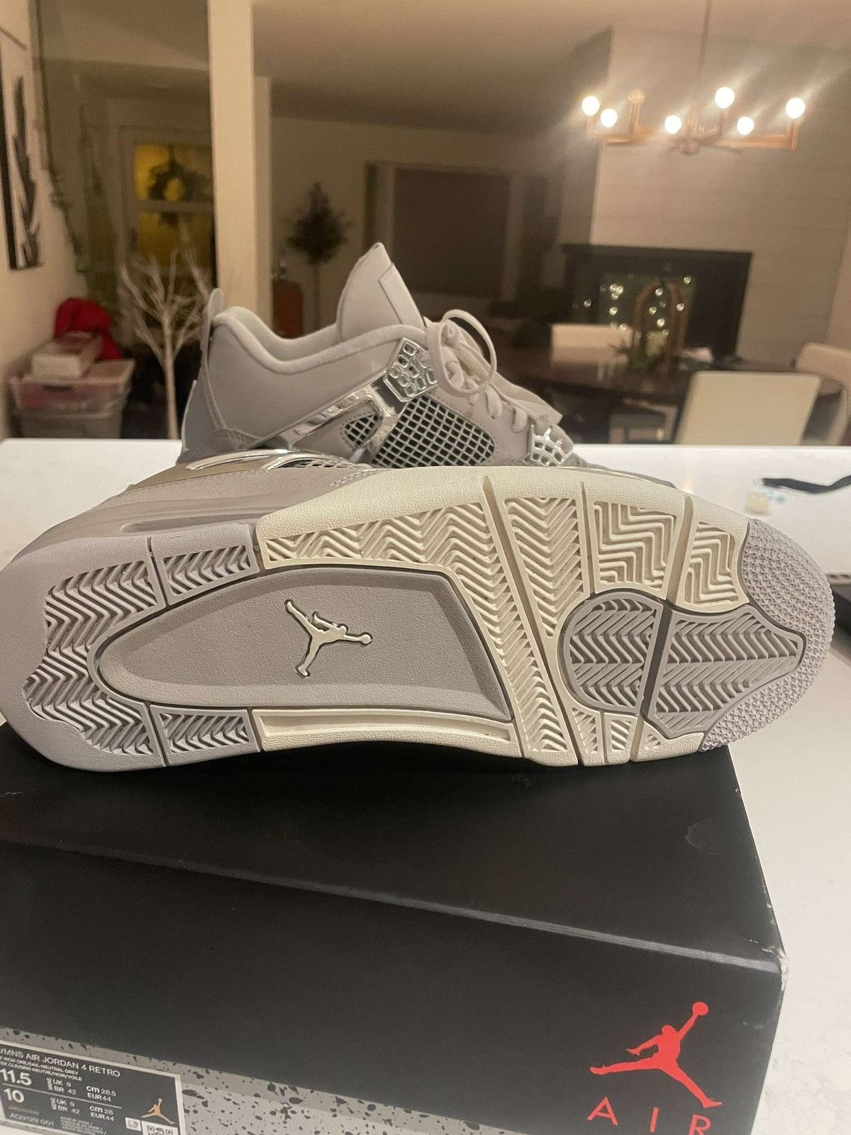 Jordan Brand × Nike Frozen moments Jordan 4 Size US 10 / EU 43 - 5 Thumbnail