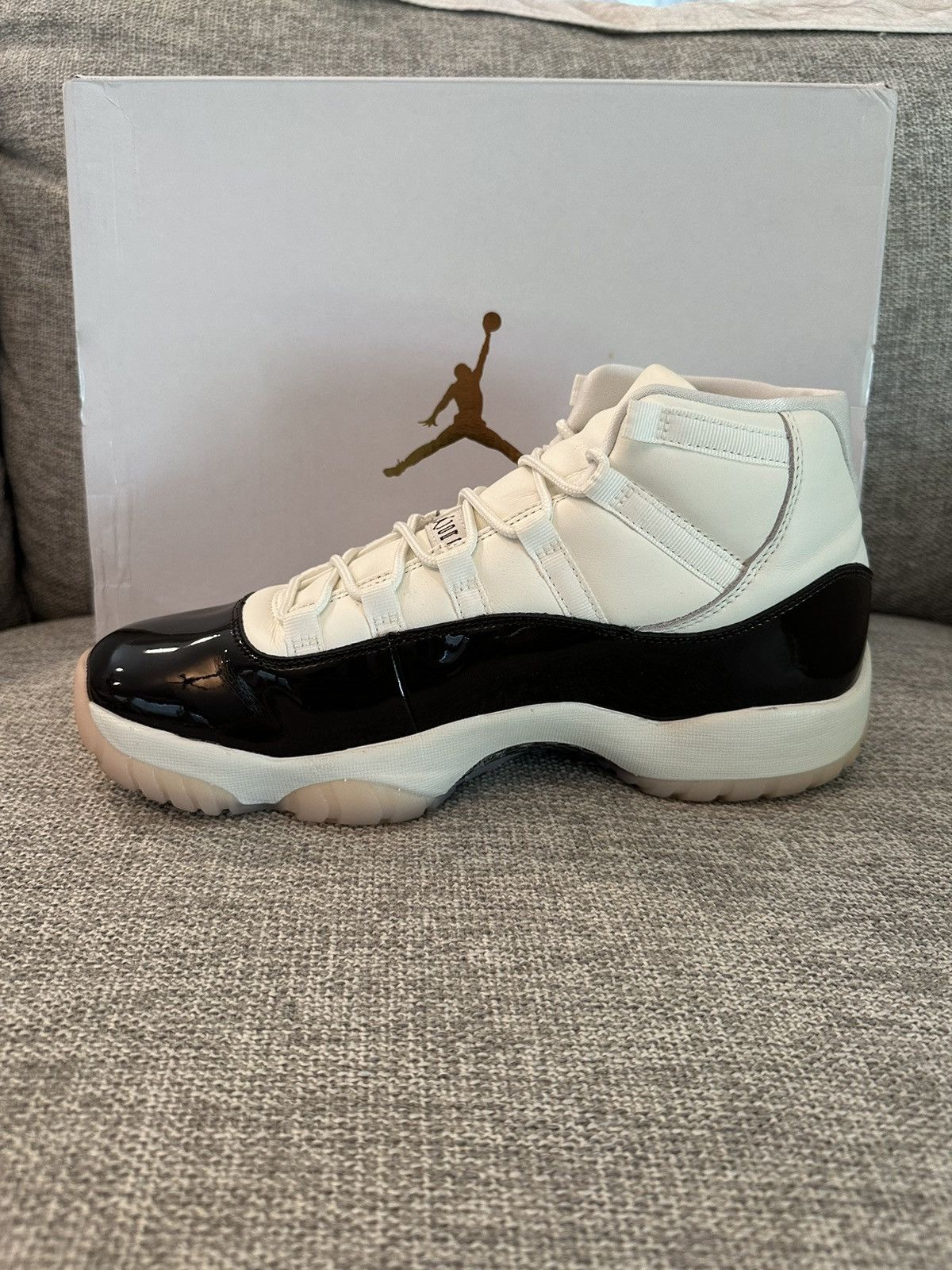 Jordan Brand (Men’s Size 10.5) Jordan 11 Retro Neapolitan Size US 12 / IT 42 - 9 Thumbnail