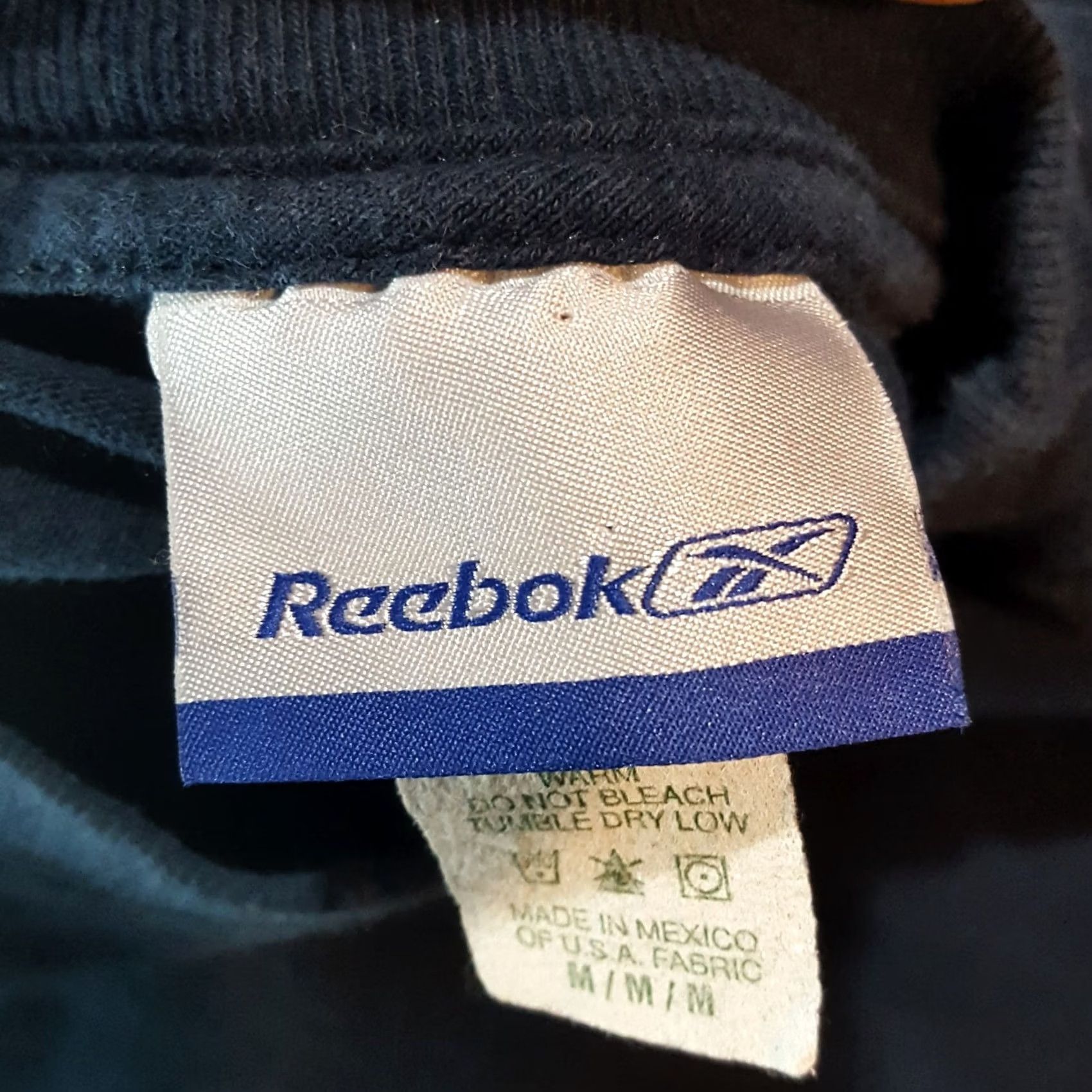 Reebok VINTAGE Reebok Sports Mens T-Shirt Navy Blue 90s Athletic Retro Logo Short Sleeve Medium Cotton Shirt Mens Size US M / EU 48-50 / 2 - 7 Thumbnail