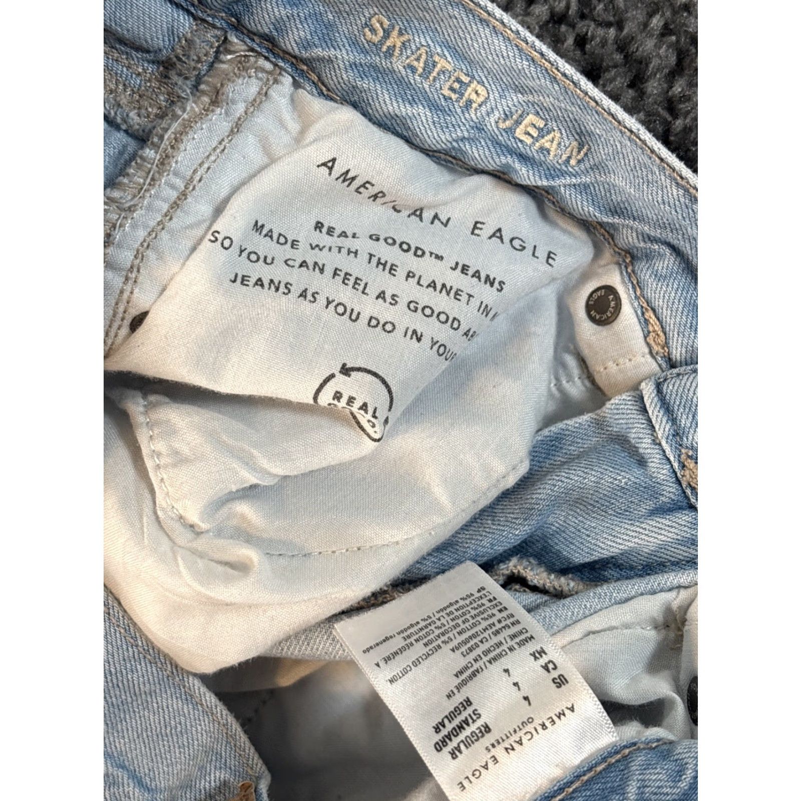 American Eagle Outfitters American Eagle Outfitters Jeans Women 4 Wide-Leg Distressed Light Wash 28x30 Skater Wide-Leg Jeans Girls Mens Size 28" / US 6 / IT 42 - 6 Thumbnail