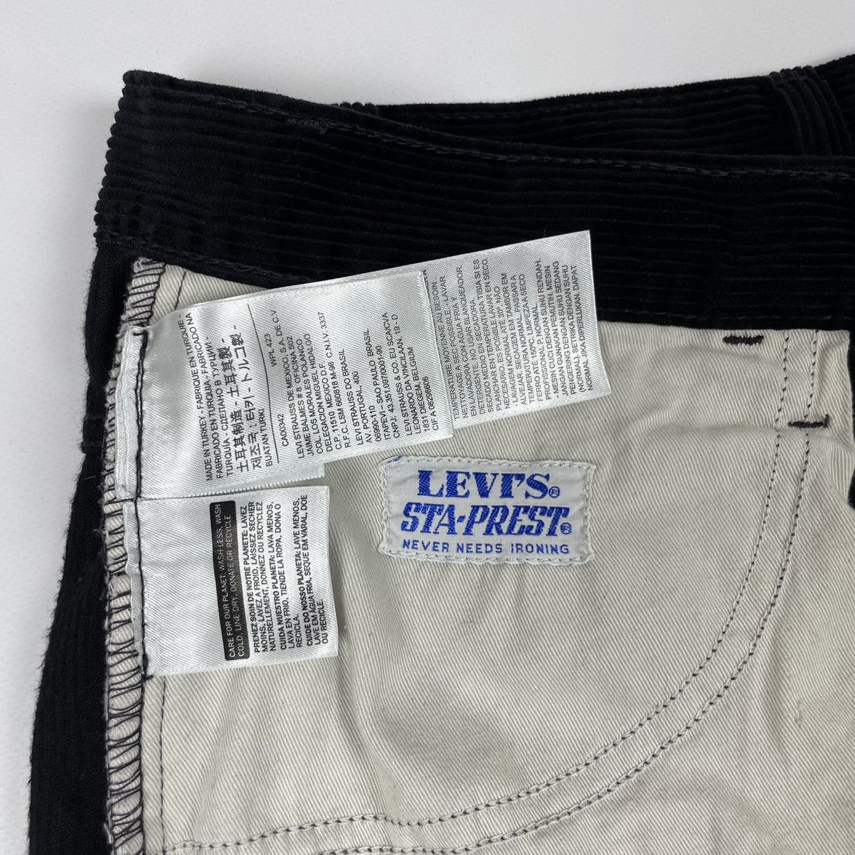 Levi's Vintage Levi’s Corduroy Velvet Pants Size US 32 / EU 48 - 10 Thumbnail