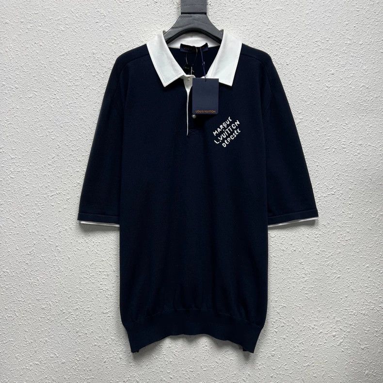 Louis Vuitton louis vuitton size 4l Knitted button front embroidered knit Size US XXL / EU 58 / 5 - 1 Thumbnail
