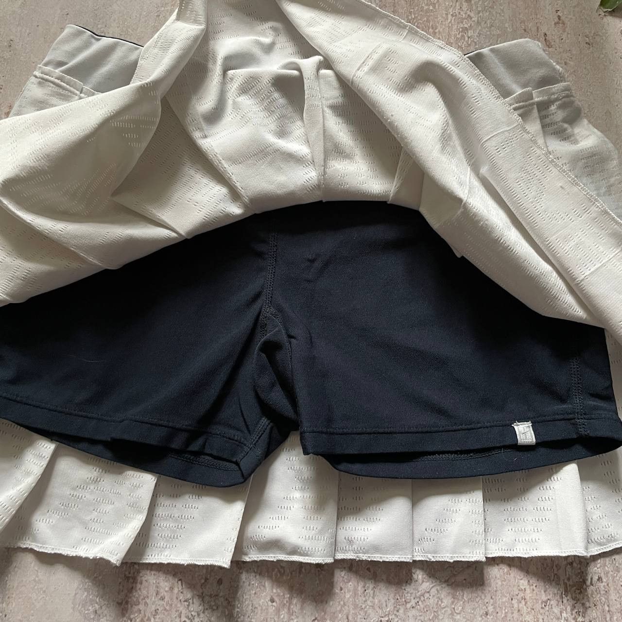 Nike VINTAGE Y2K TENNIS MINI SKIRT Size 25" / US 0 / IT 36 - 3 Thumbnail