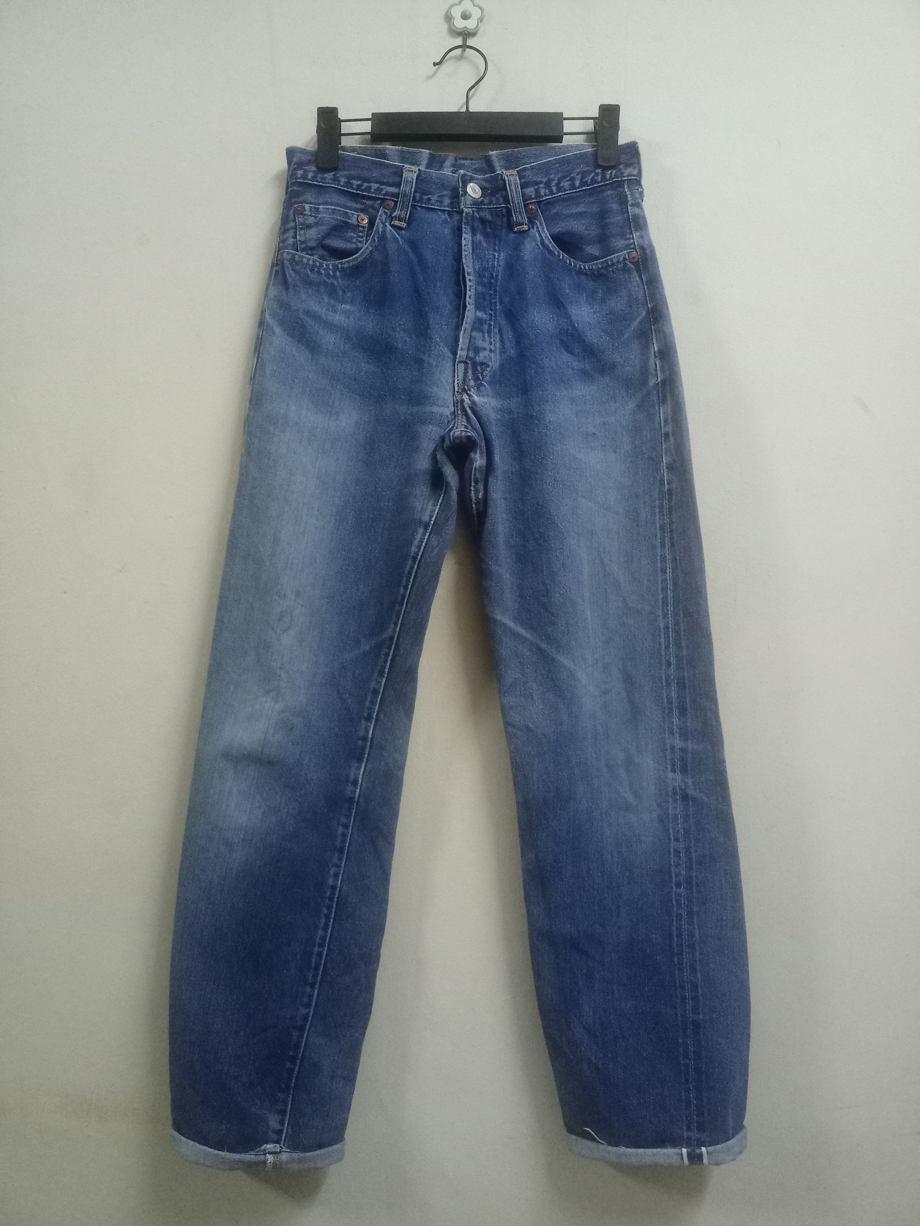 Levis 501 Big E Button 555 | Grailed