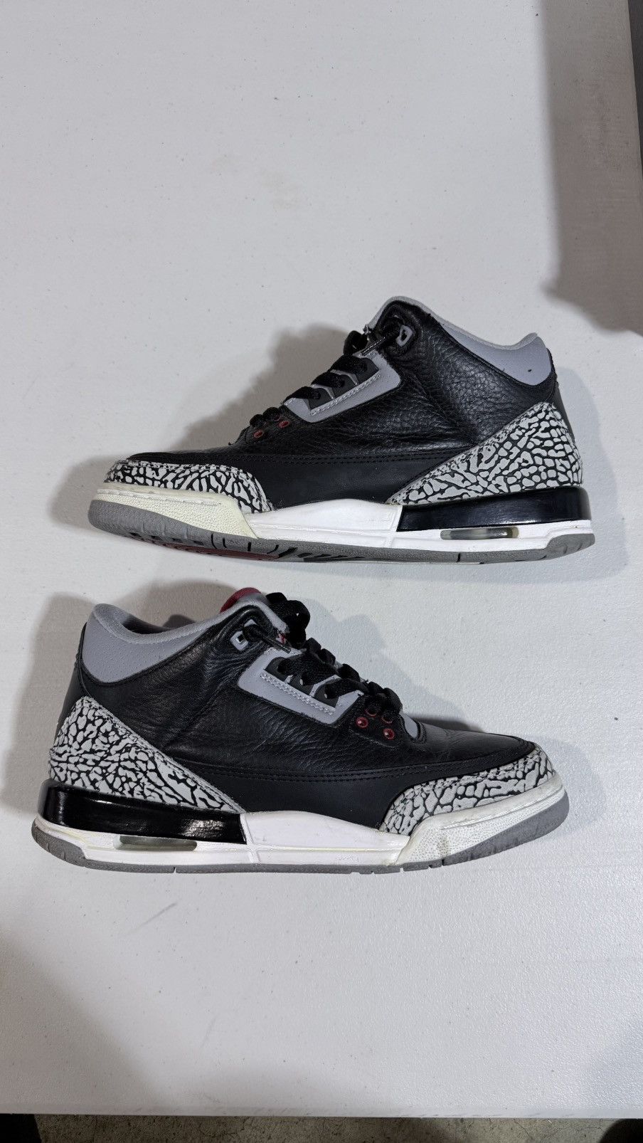 Jordan Brand Jordan retro 3 ( Black Cements 11’ ) Size US 7 / EU 40 - 3 Thumbnail