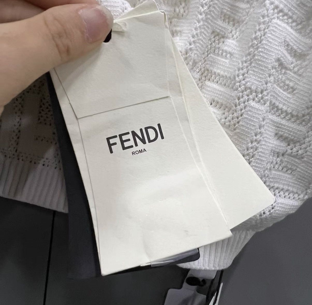 Fendi Fendi White Hollow FF Tank Top J41 Size M / US 6-8 / IT 42-44 - 4 Thumbnail