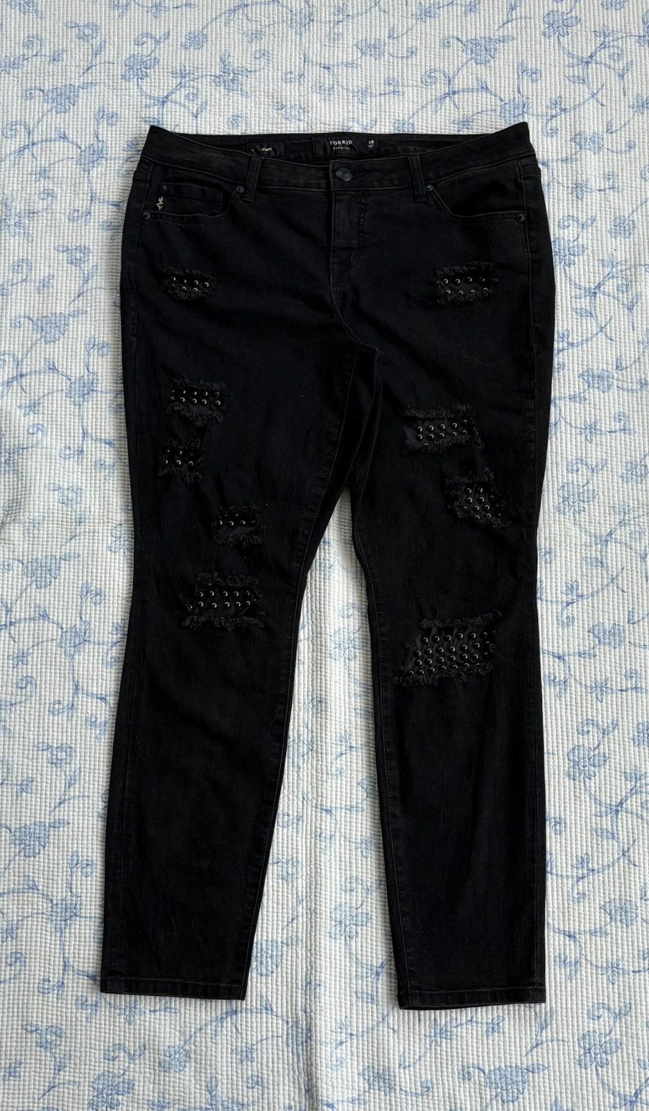 Torrid Torrid Streetwear Jeans Flared Distressed Denim Size US 38 / EU 54 - 2 Thumbnail