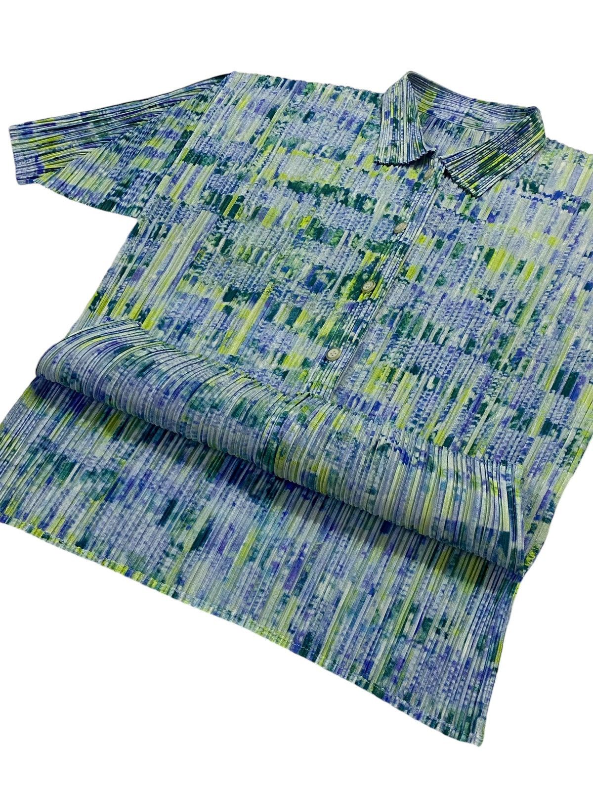 Issey Miyake × Pleats Please Issey Miyake Pleats Please Pleated Multicolor Top Short Sleeve Button Ups Size L / US 10 / IT 46 - 20 Thumbnail