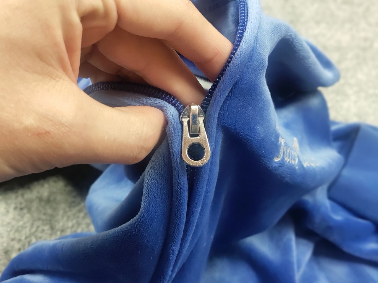 Juicy Couture Juicy Couture Blue Graphic velour zip Hoodie Vintage Y2k Size XL / US 12-14 / IT 48-50 - 11 Thumbnail