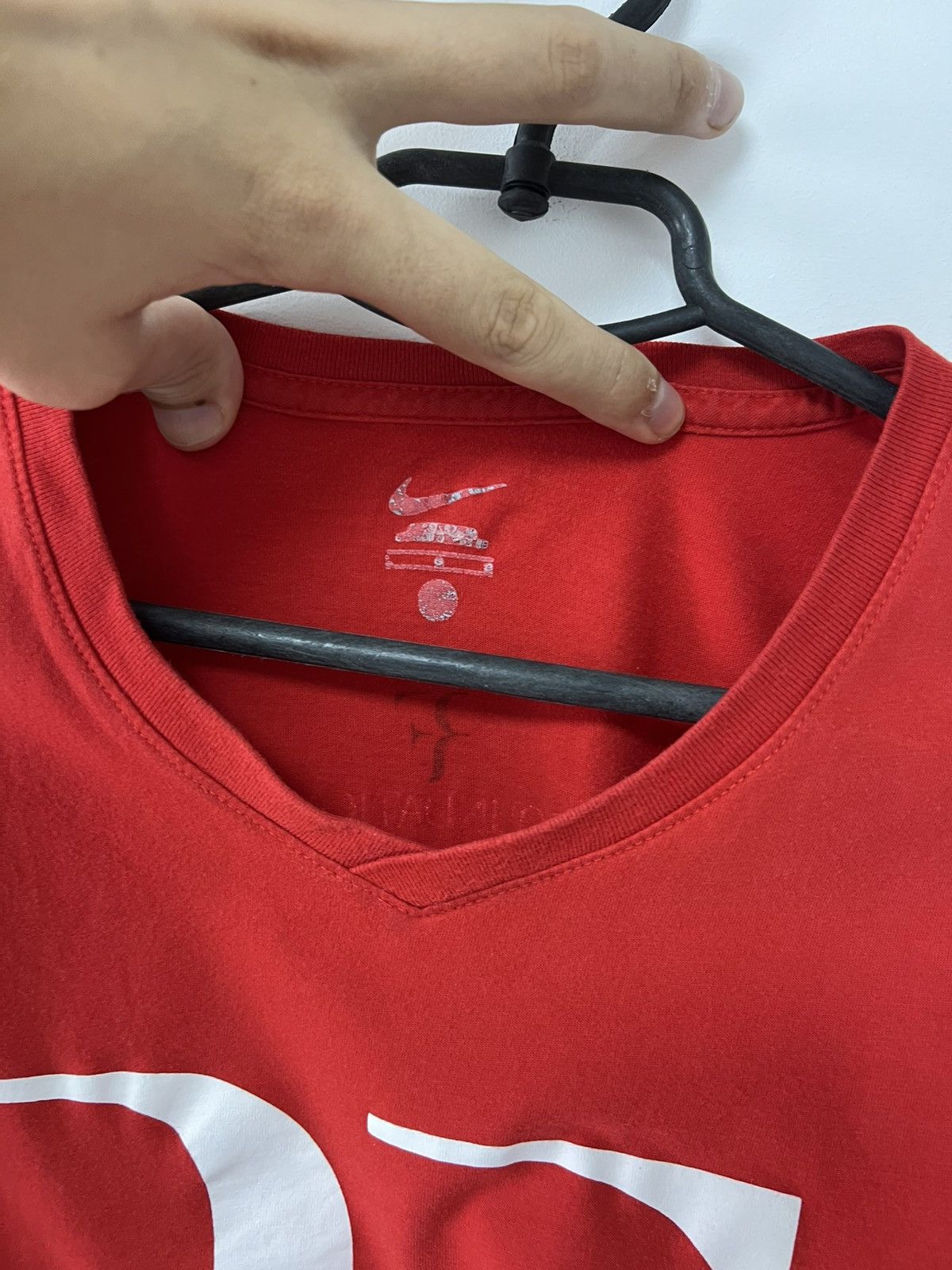 Nike Roger Federer Foundation 2010 RF Nike T shirt Tennis Swiss L Size US L / EU 52-54 / 3 - 7 Thumbnail