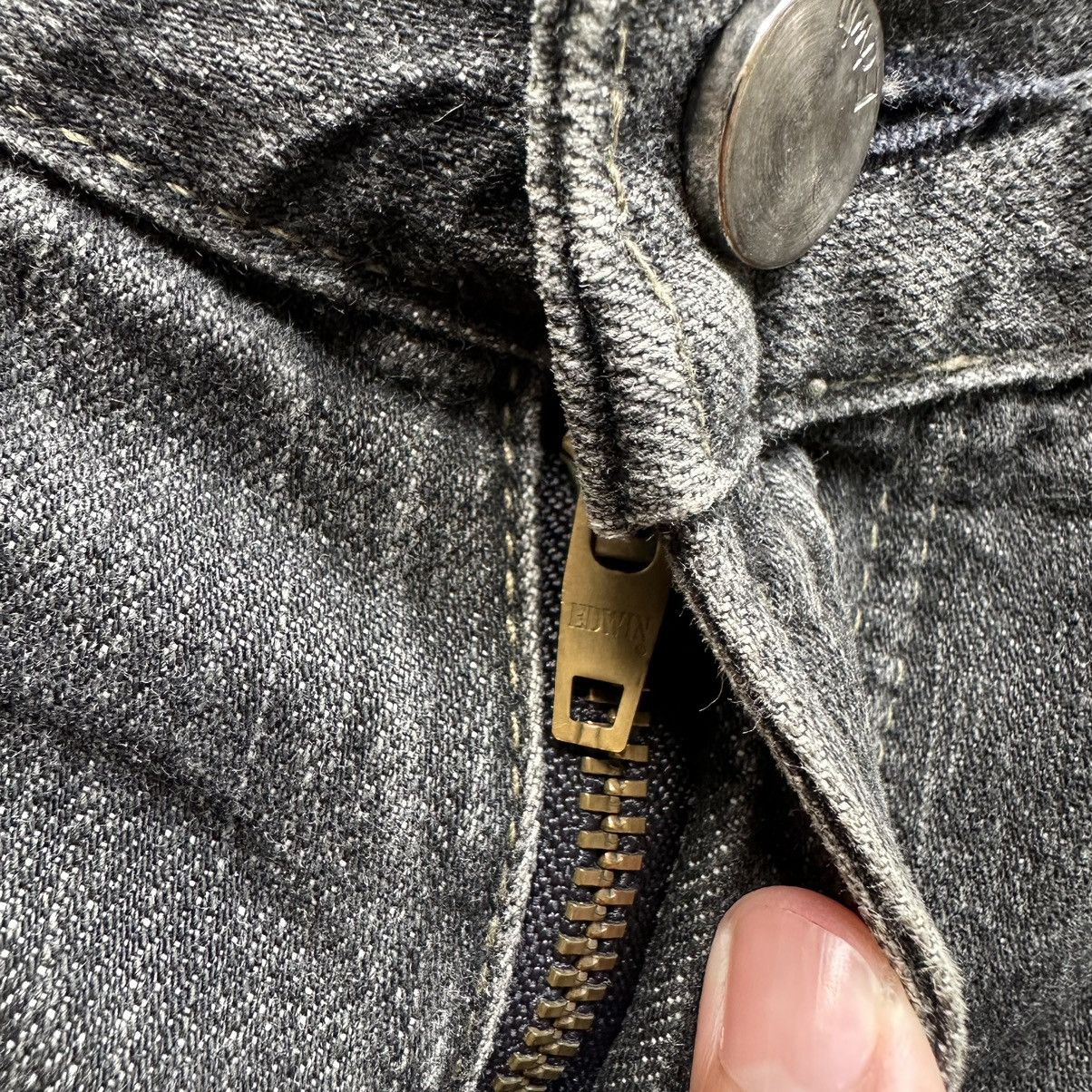 Edwin × Jean × Vintage Vintage Black Edwin Faded Distressed Denim Jean Pant W28 Size US 28 / EU 44 - 5 Thumbnail
