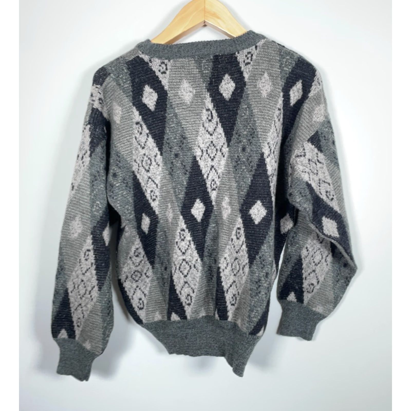 Vintage VINTAGE Brian MacNeil Sweater Men's Large Gray Diamond Pattern Fuzzy Wool Blend Knit Pullover Crew Neck Casual 90s Mens Size US L / EU 52-54 / 3 - 2 Thumbnail