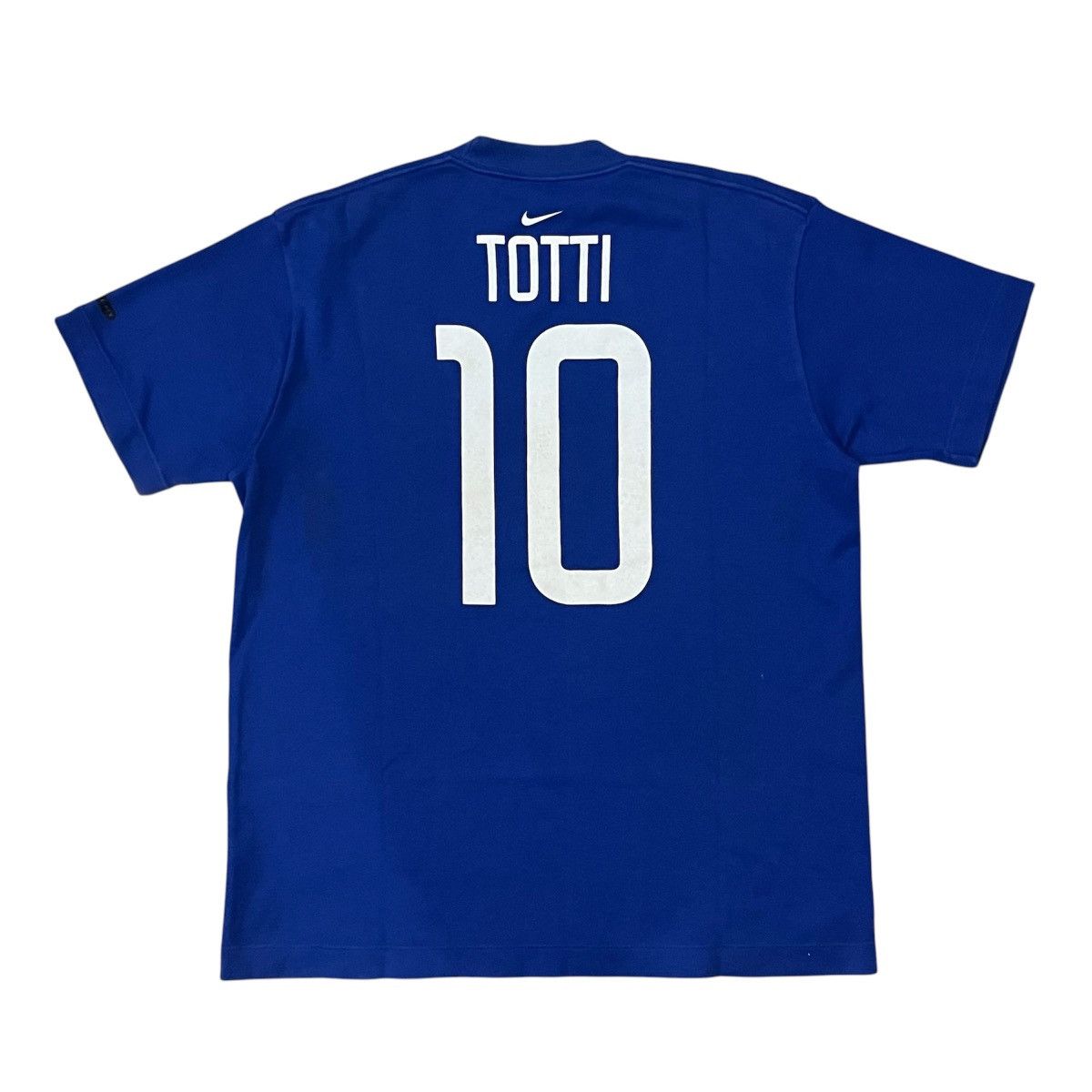 Nike × Vintage Vintage Nike Totti 10 Centre Swoosh Blue T-shirt Size US L / EU 52-54 / 3 - 1 Thumbnail