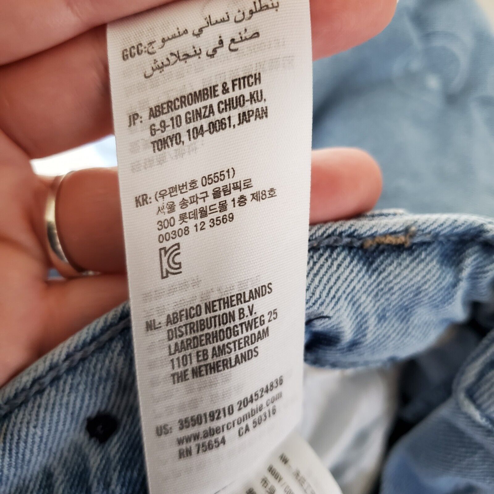 Hollister Hollister Face Distressed Ultra High Rise Mom Blue Jeans Size 29" - 16 Thumbnail