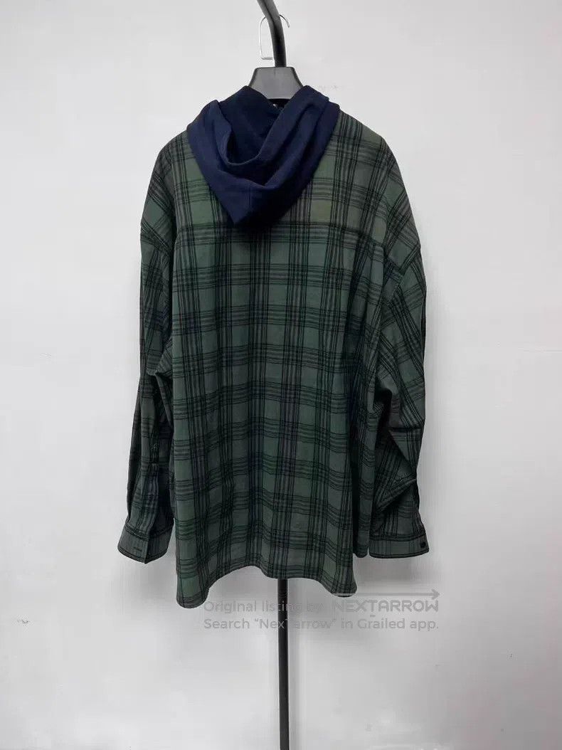Balenciaga Balenciaga Colorblock Plaid Single Breasted Hooded Long Sl Size US L / EU 52-54 / 3 - 2 Thumbnail