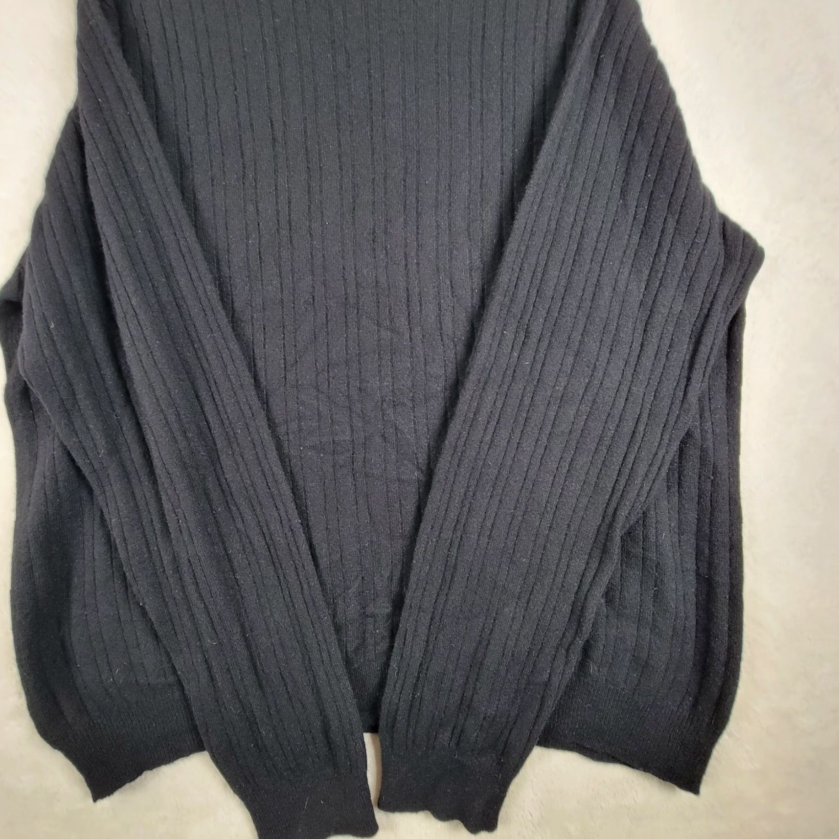 J Brand VINTAGE Black Ribbed Cashmere Sweater Glenn Hill Crewneck Pullover Men XL Casual, Business, Travel, Party/Cocktail Womens? Wait. Size US XL / EU 56 / 4 - 4 Thumbnail