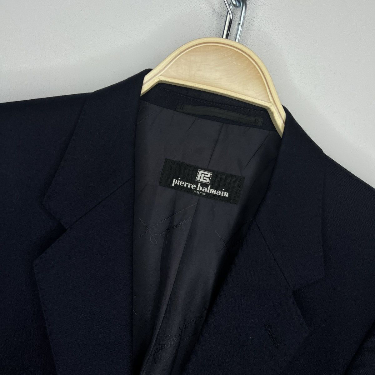 Balmain Vintage Balmain Luxury Blazer Wool Navy Buttons Jacket Size 40R - 2 Thumbnail