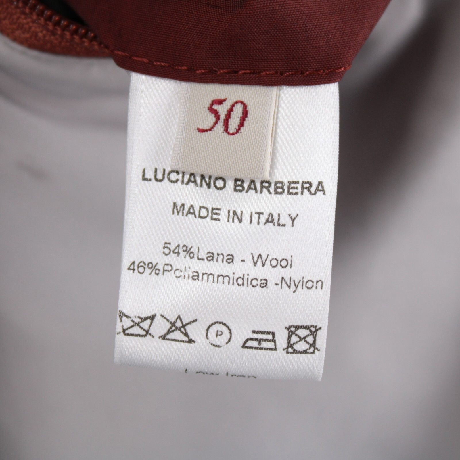 Luciano Barbera Luciano Barbera Vest Size M US In Red Wool Blend Size US M / EU 48-50 / 2 - 8 Thumbnail