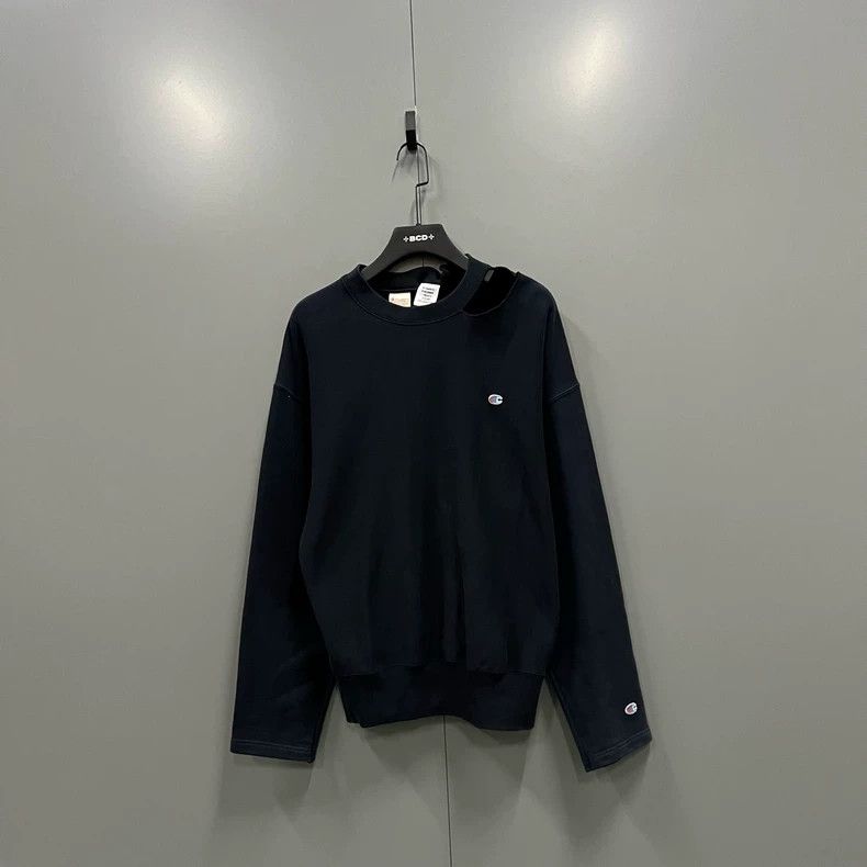 Vetements Vetements Wittmen Grass-Style Logo Patch Hoodie, XS Size / Size US S / EU 44-46 / 1 - 1 Thumbnail