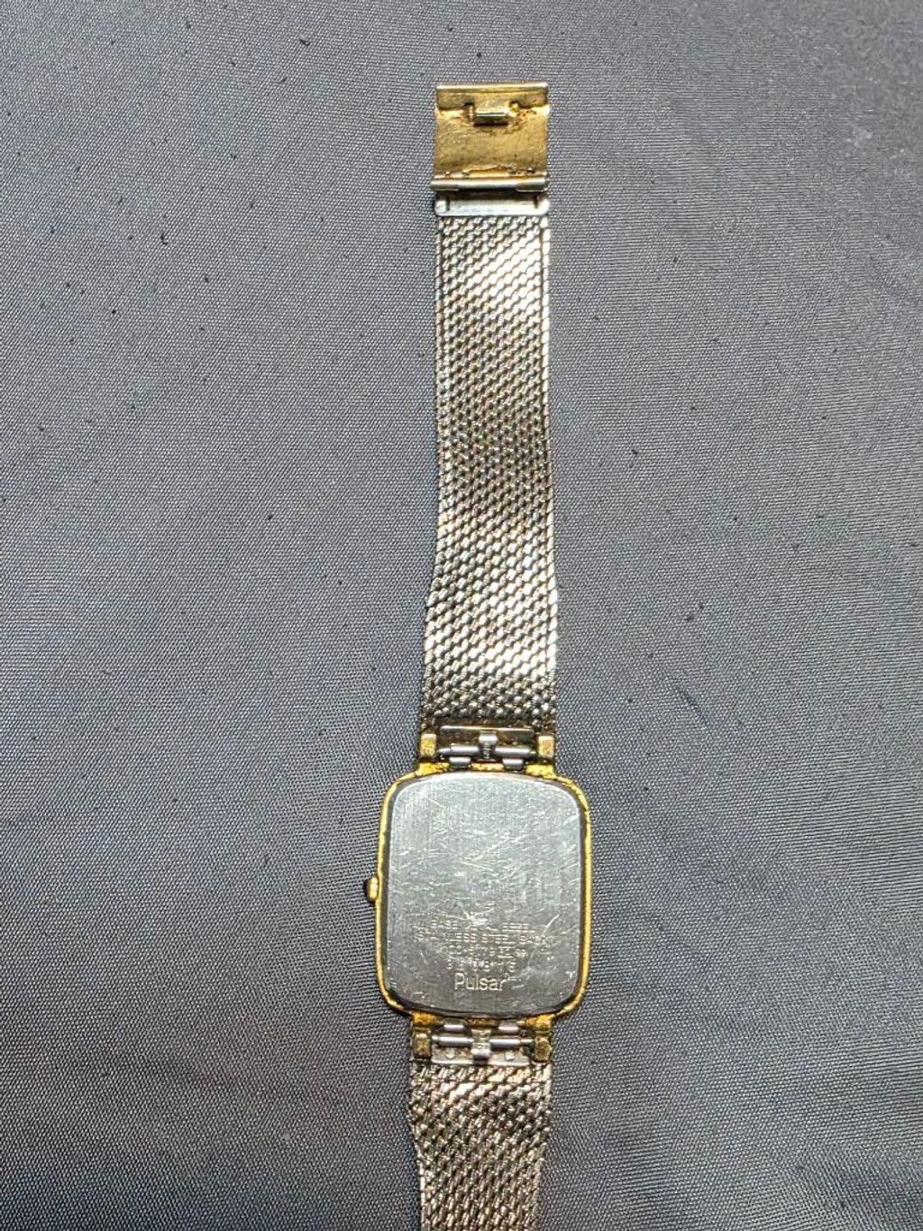 Pulsar Pulsar Watch for Parts or Not Working Size ONE SIZE - 4 Thumbnail