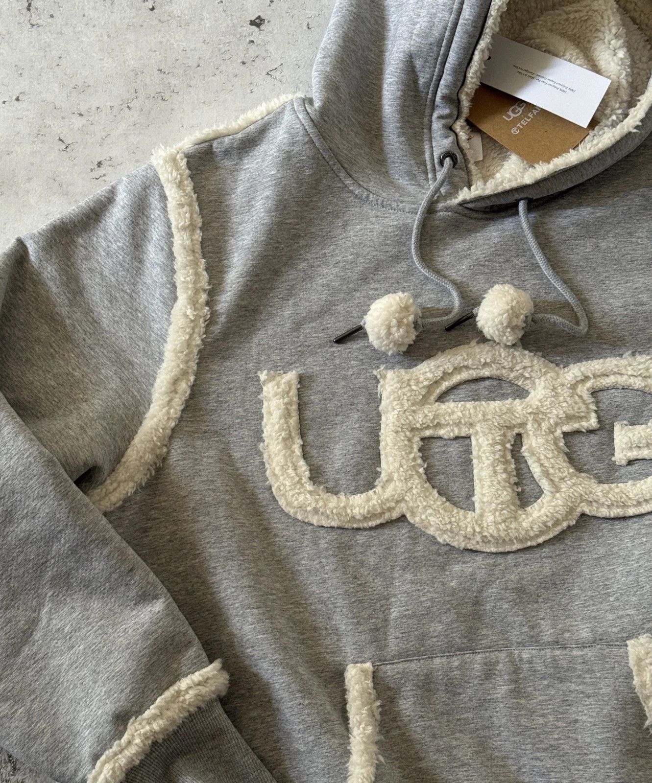 Telfar × Ugg Telfar x UGG Shearling Hoodie Heather Grey SIZE M Size US M / EU 48-50 / 2 - 6 Thumbnail