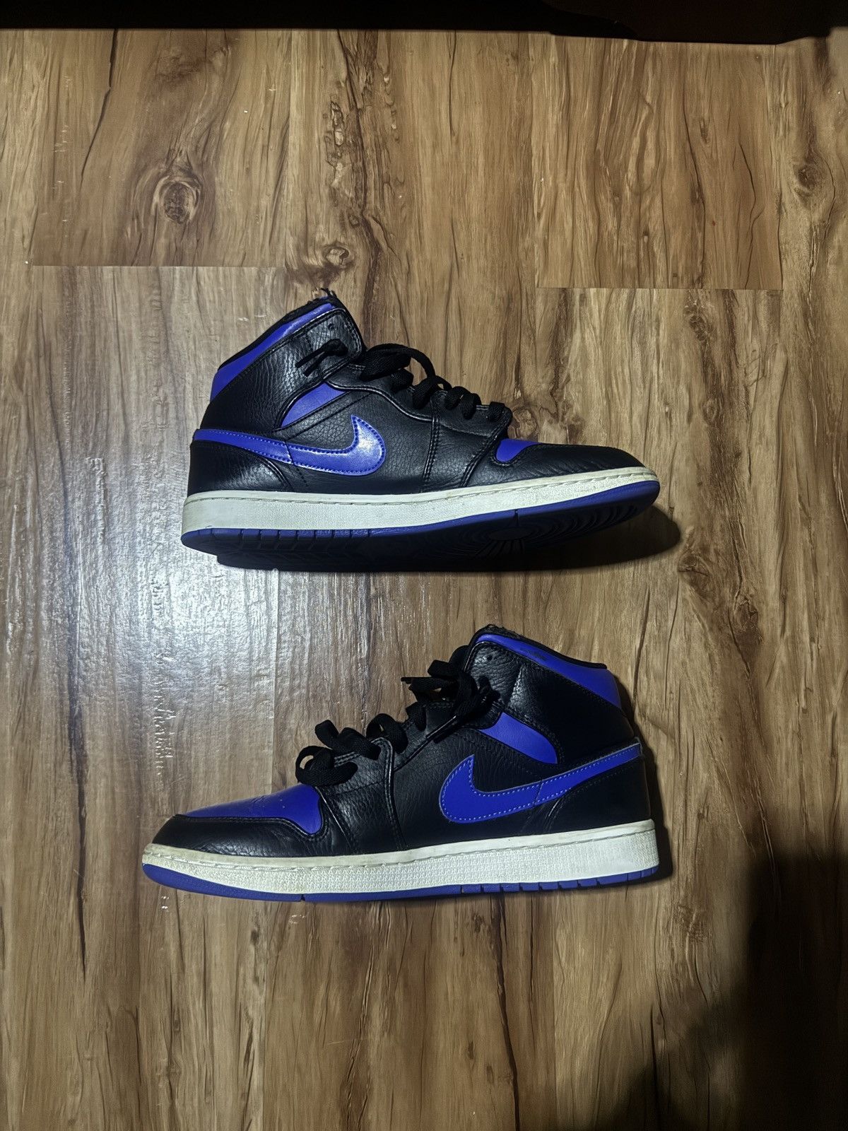 Jordan Brand Air Jordan 1 Mid “Royal Blue” Size US 9.5 / EU 42-43 - 4 Thumbnail