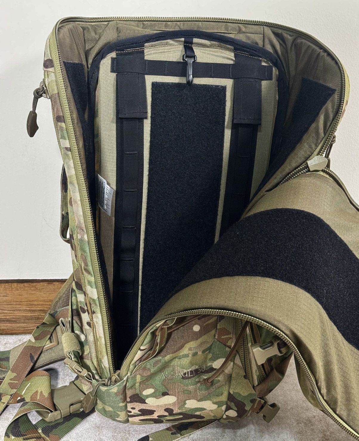 Arc'teryx Arcteryx Leaf ASSAULT BACKPACK 30L Size ONE SIZE - 9 Thumbnail