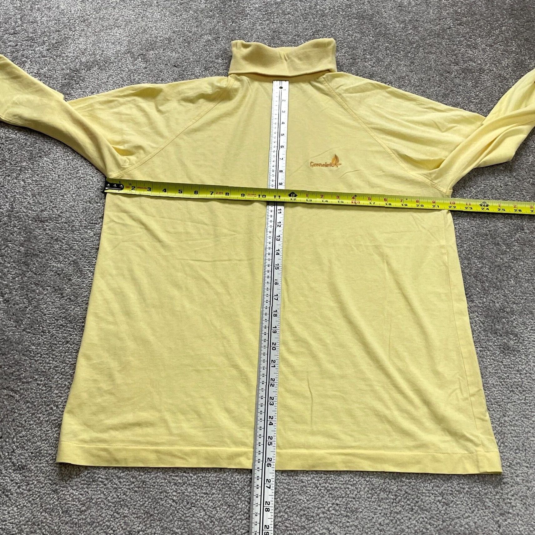 Izod VINTAGE IZOD Shirt Mens L Yellow Long Sleeve Turtle Neck Outdoor Size US L / EU 52-54 / 3 - 7 Thumbnail