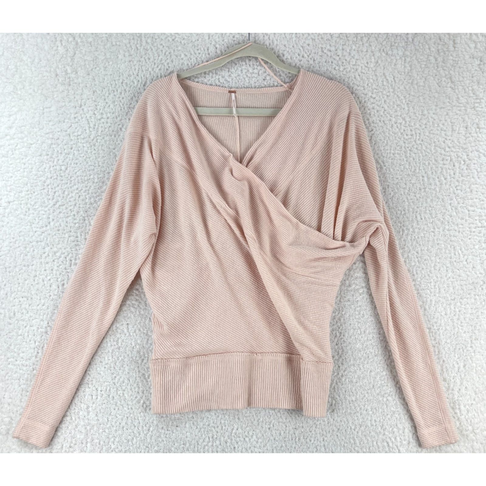Free People Free People Shirt Womens XS Pink Cozy With You Surplice Pullover Ribbed Long Sleeve V-Neck Casual Pullover Size XS / US 0-2 / IT 36-38 - 2 Thumbnail