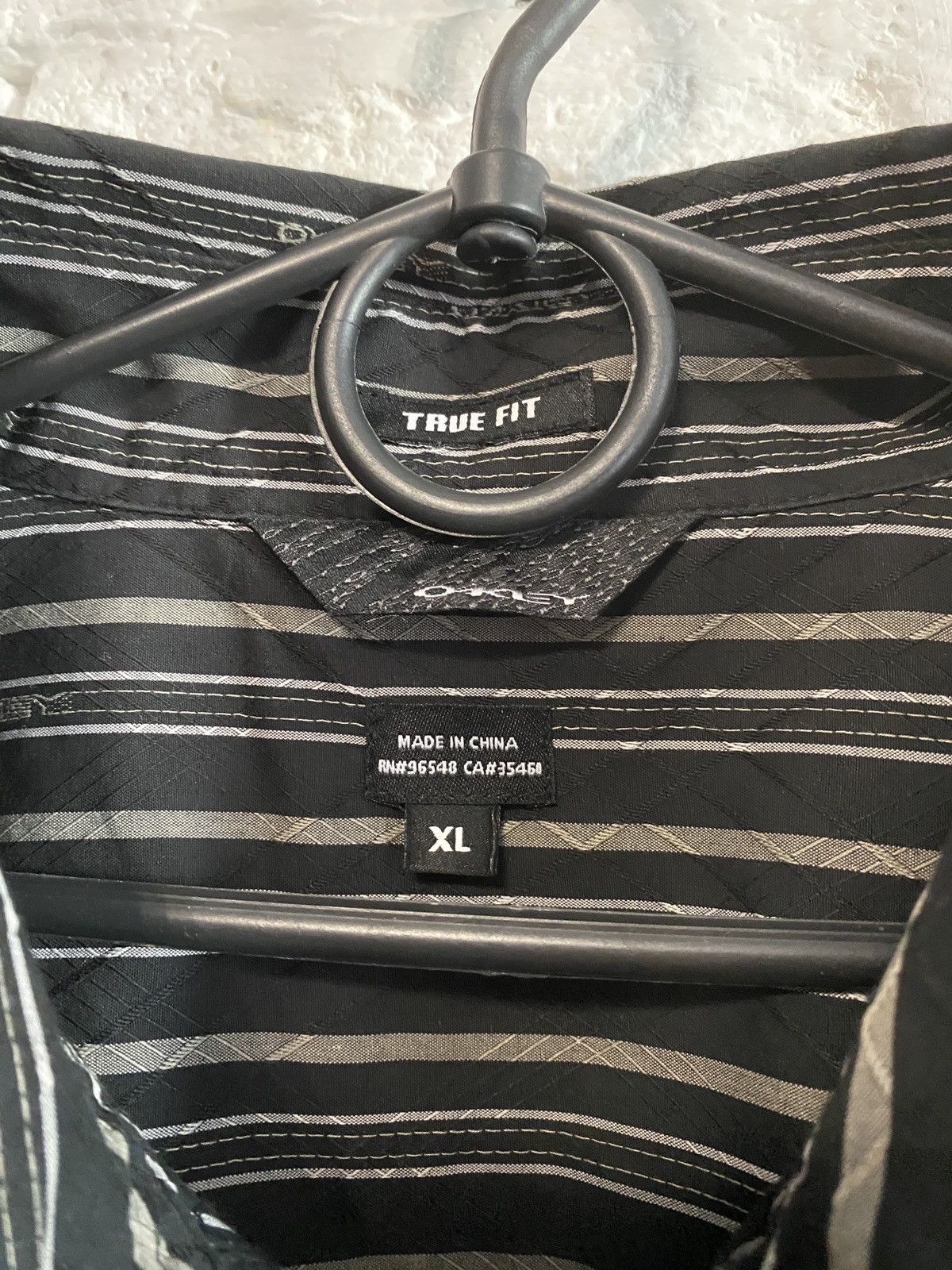 Oakley Vintage Oakley Monogram Shirt True Fit Size US XL / EU 56 / 4 - 3 Thumbnail