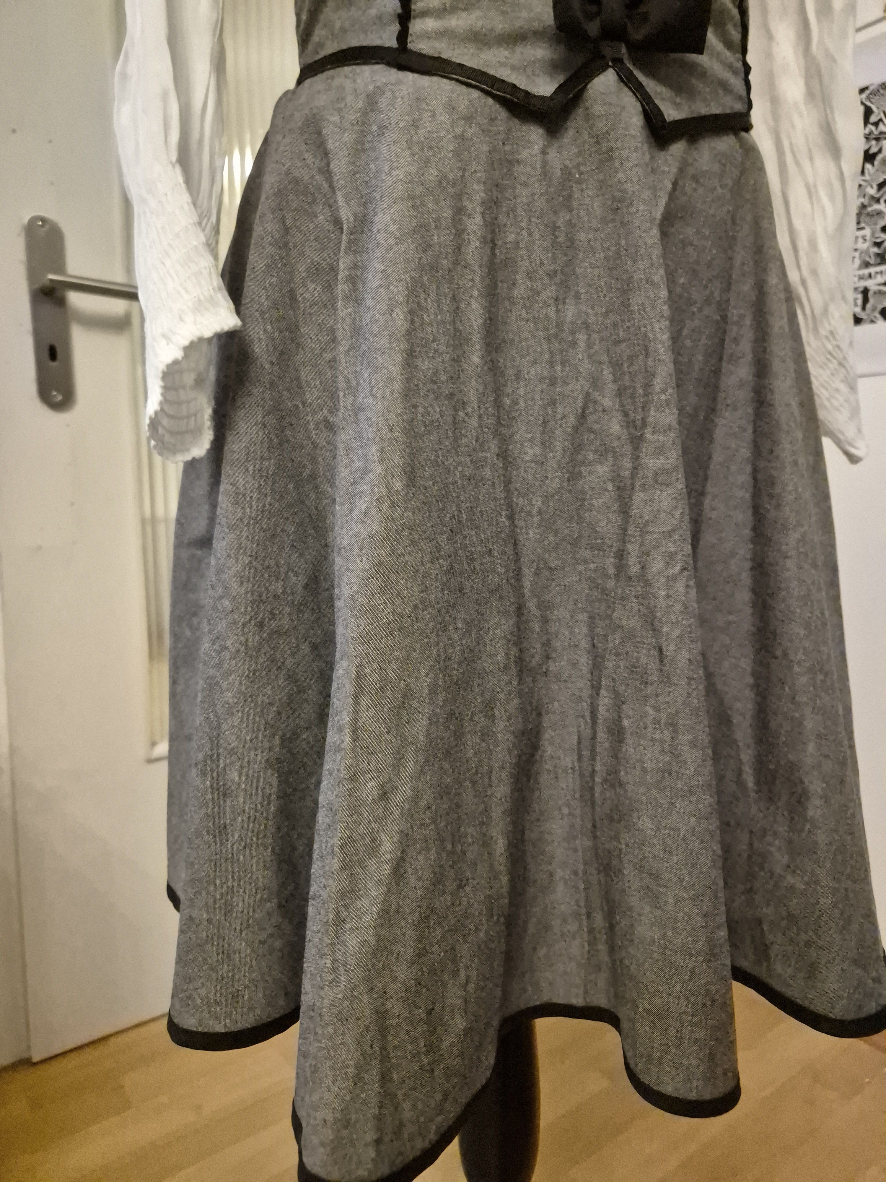 Other RARE unique axes femme skirt school egirl grunge alternative Size 25" / US 0 / IT 36 - 8 Thumbnail