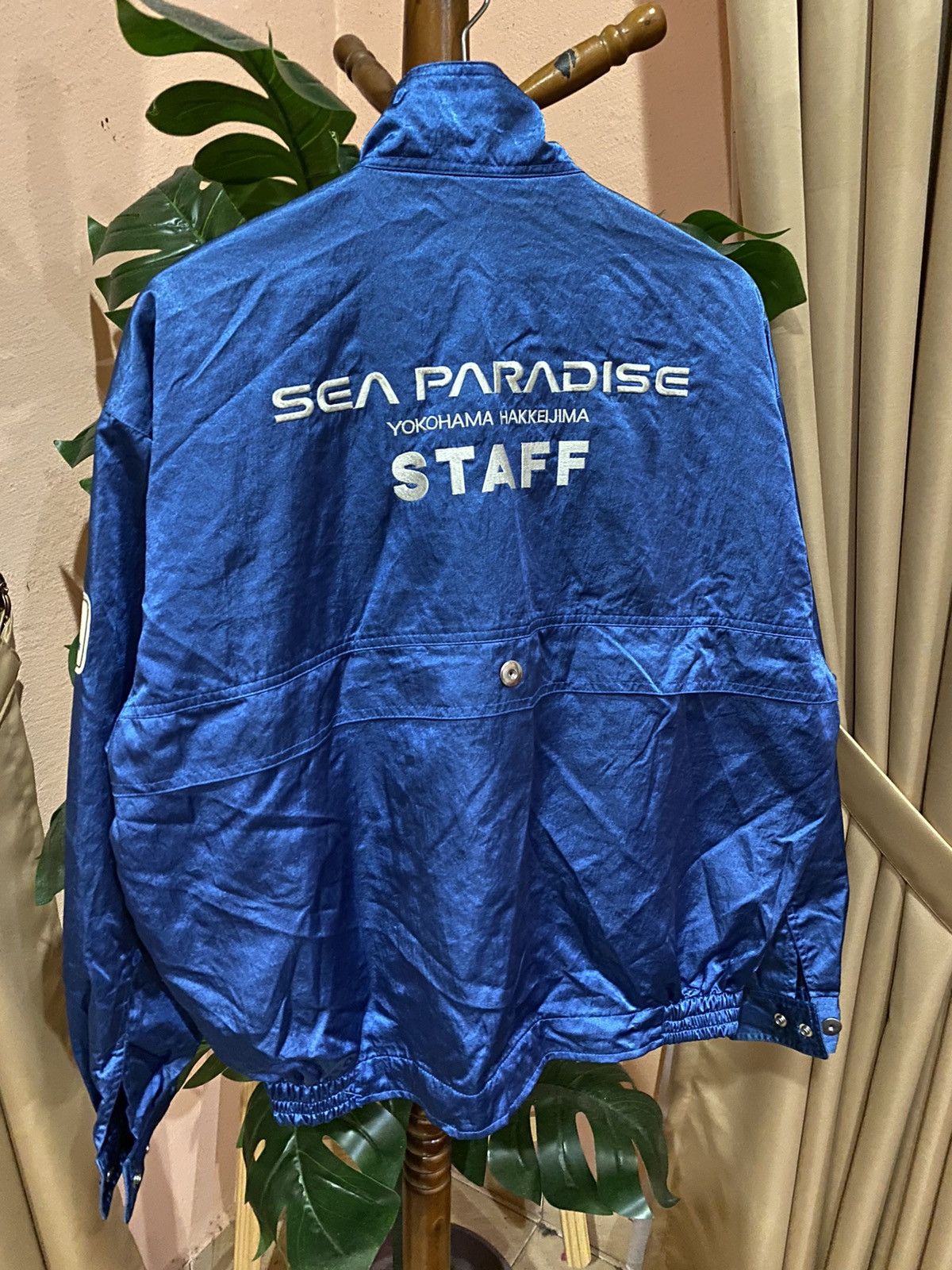 Japanese Brand × Vintage Sea Paradise Yokohama Hakkeijima Staff Jacket – Blue Nylon Size US L / EU 52-54 / 3 - 8 Thumbnail