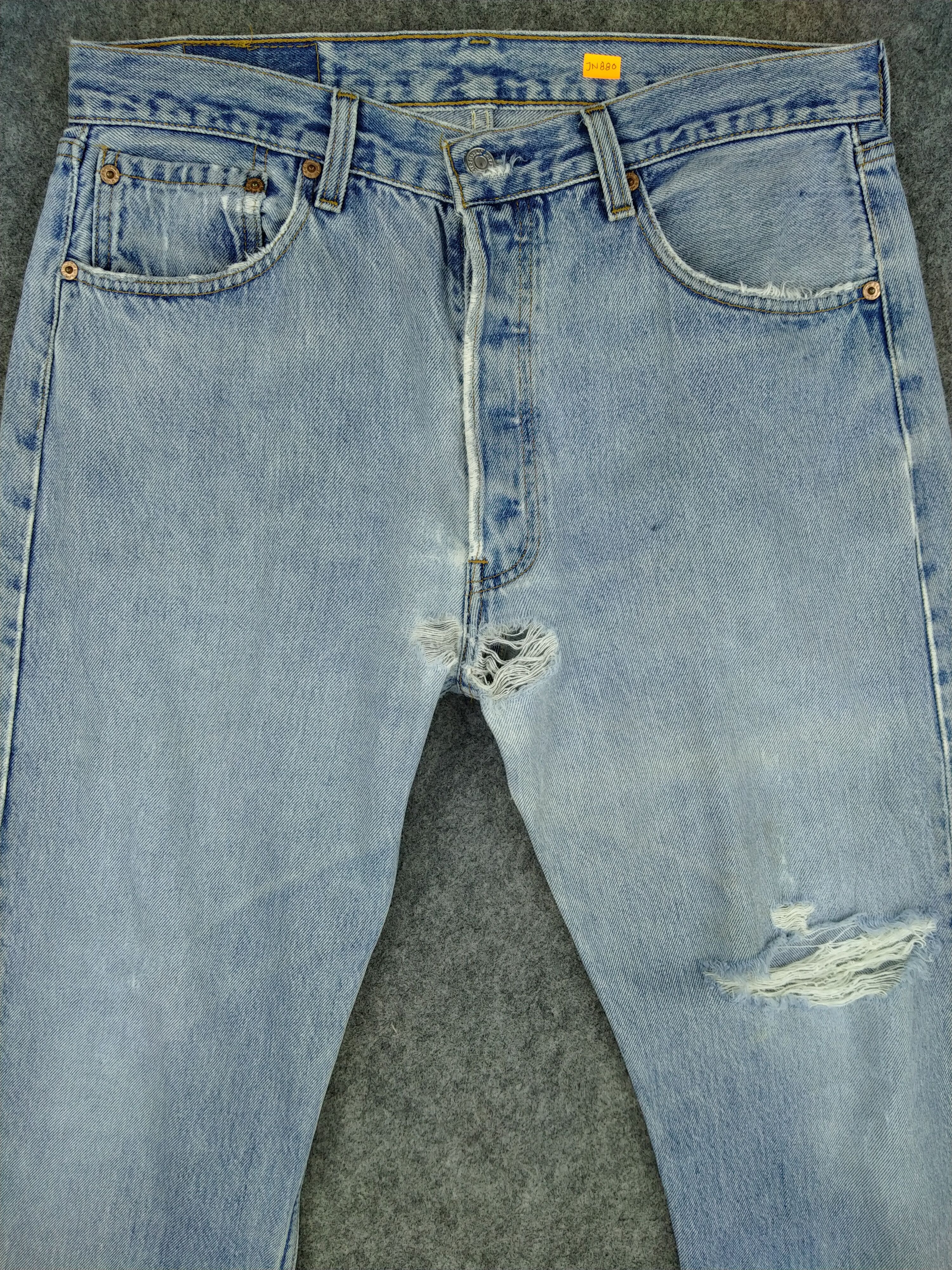 Levi's 90s Light Wash Vintage Levi's 501 USA 33x31 Denim -JN880 Size US 33 - 3 Thumbnail