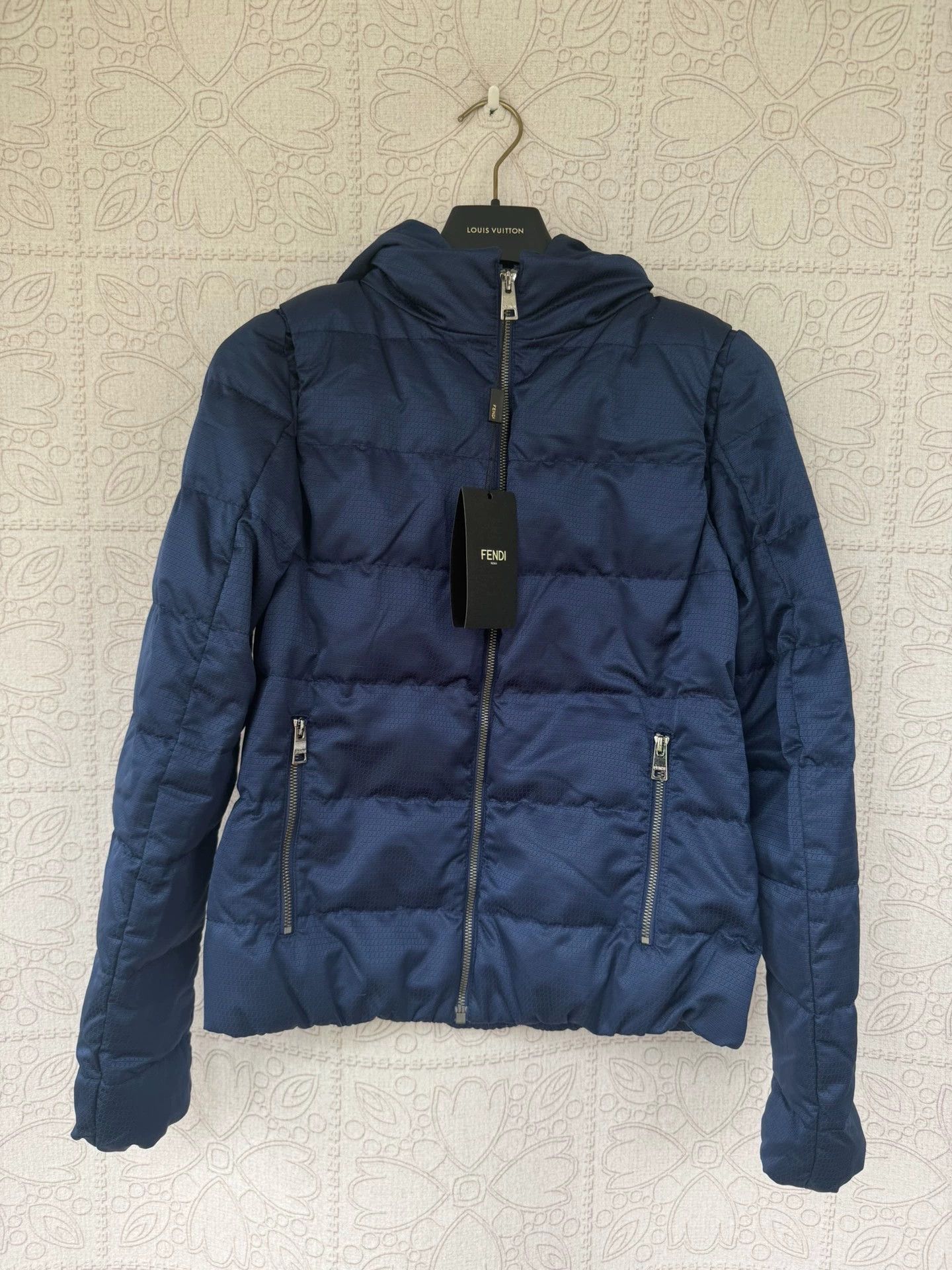 Fendi fendi dark pattern down jacket size 42 Size US M / EU 48-50 / 2 - 1 Thumbnail