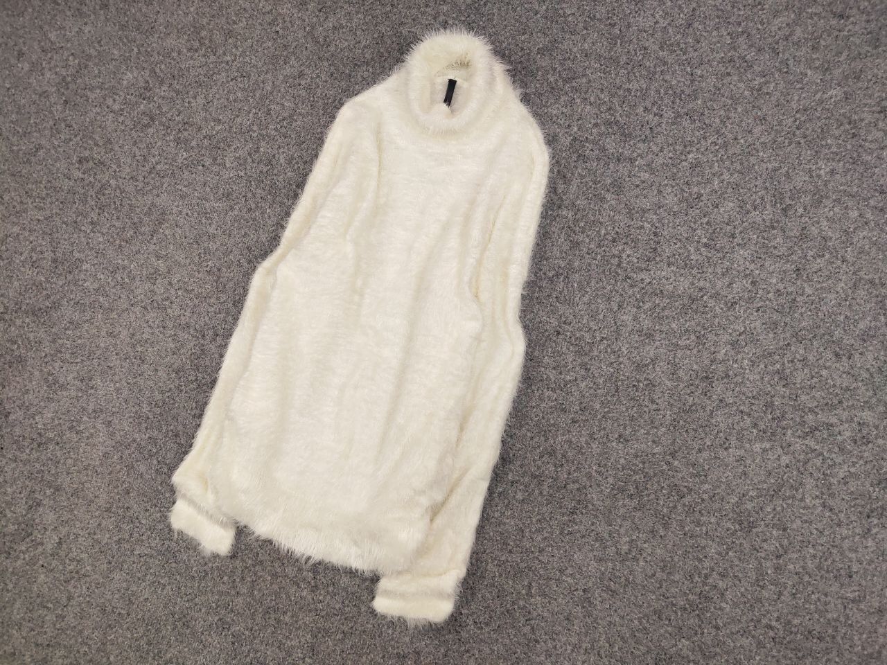 Japanese Brand Vintage Japanese Design Mohair Style fuzzy Sweater Y2K Style Size US M / EU 48-50 / 2 - 3 Thumbnail