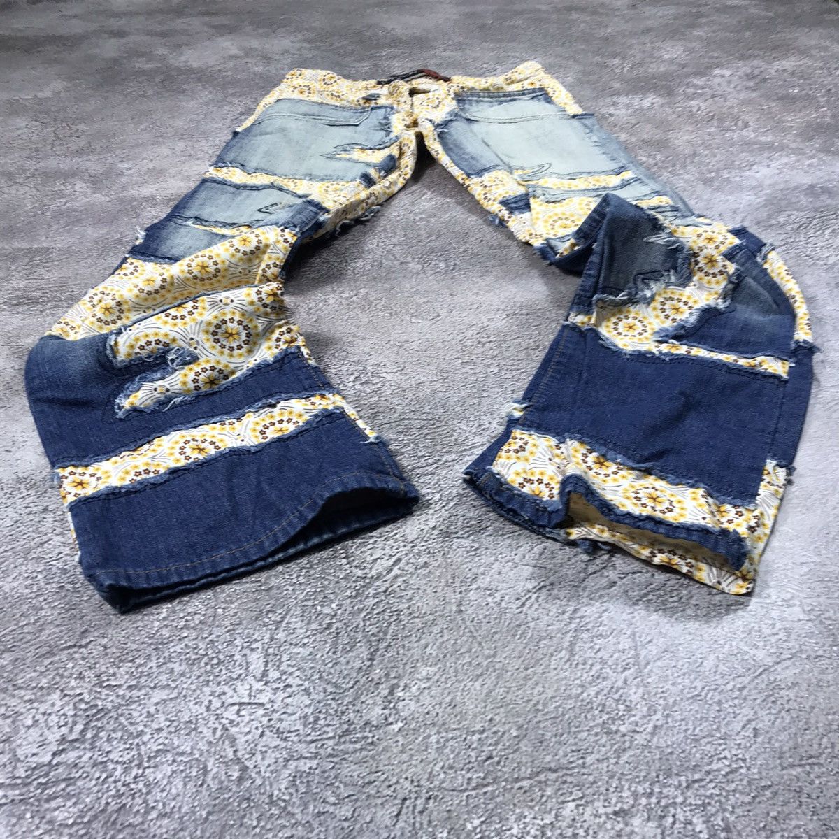 Vintage Vintage 90s Distressed Baggy Jeans Skate Grunge Faded 28 Size 28" / US 6 / IT 42 - 1 Thumbnail