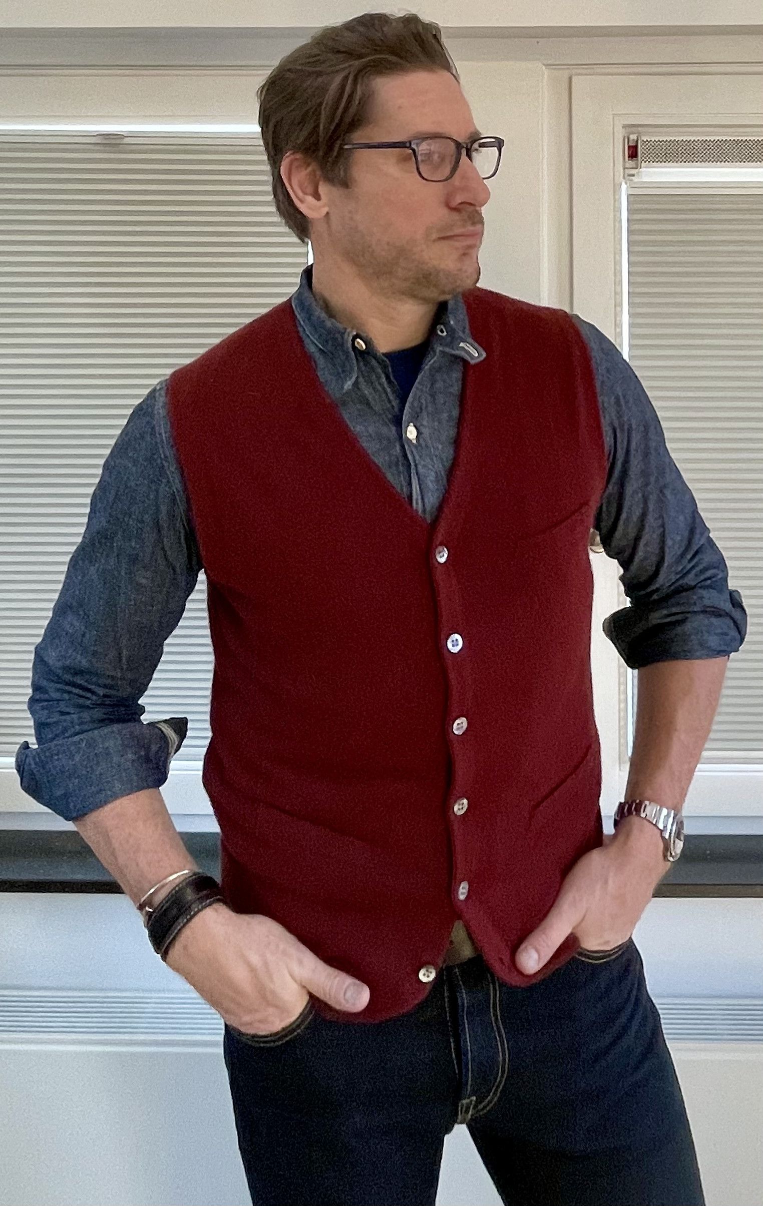 Suitsupply Cashmere Vest size Large Size US L / EU 52-54 / 3 - 1 Thumbnail