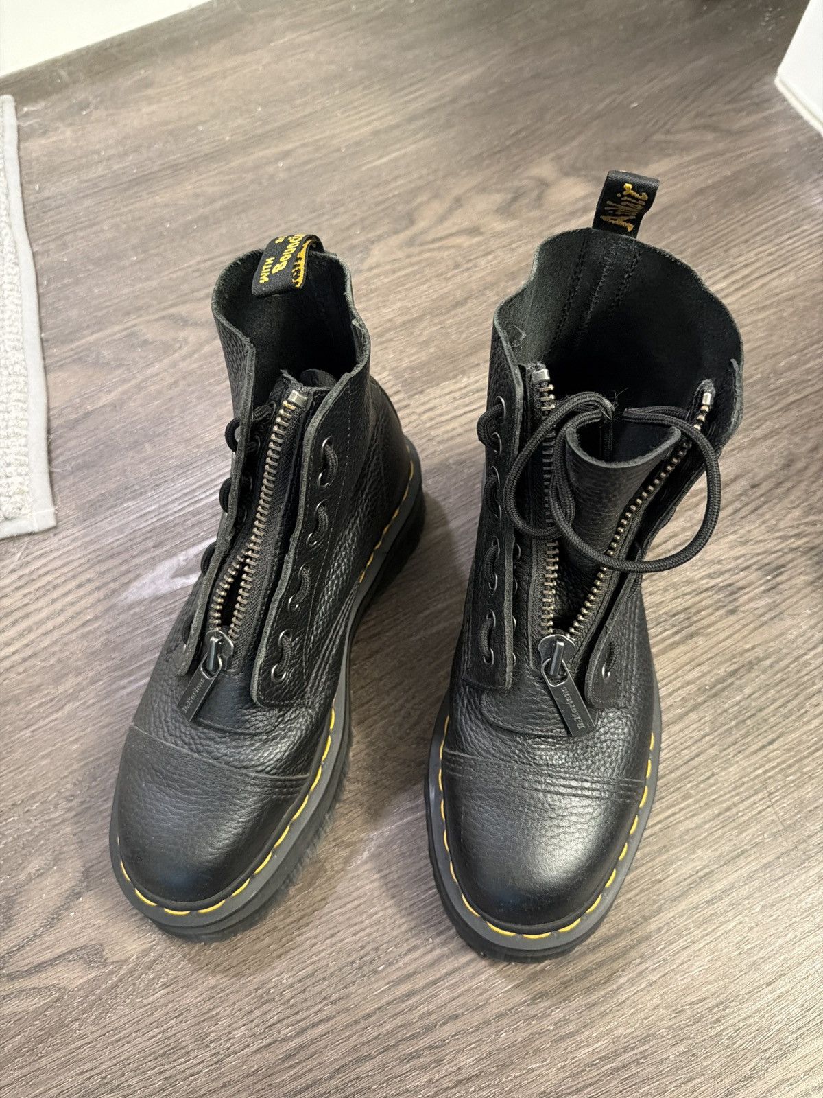 Dr Marten Shoe