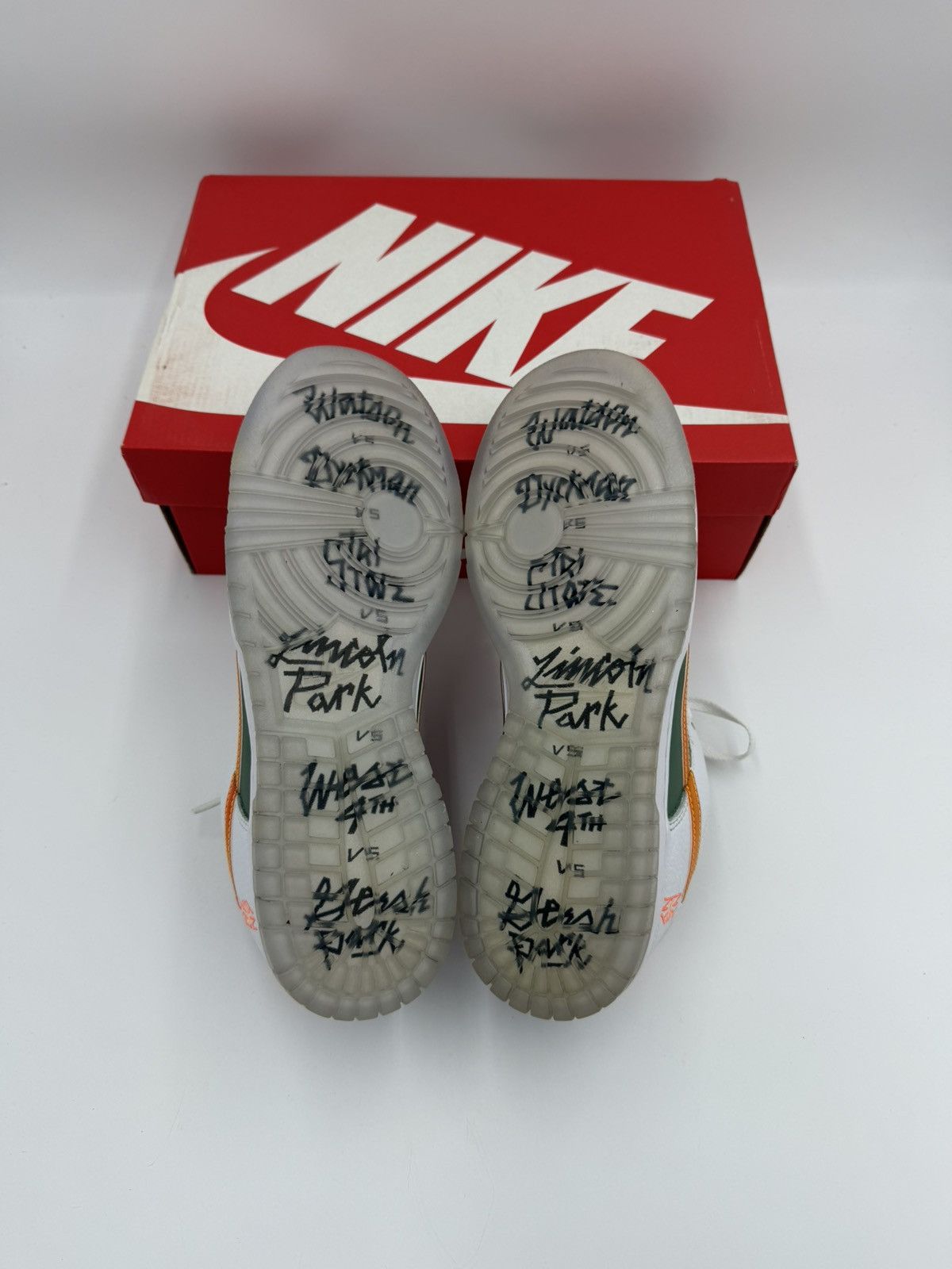 Nike Dunk Low SE NY vs NY Size US 10 / EU 43 - 6 Thumbnail