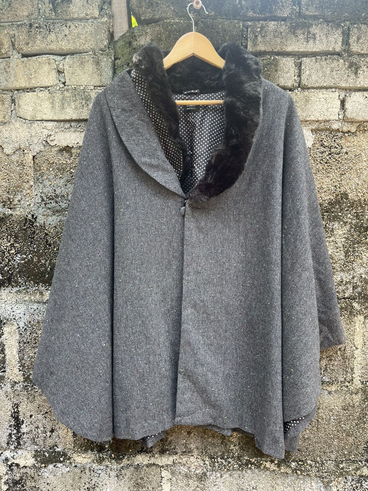 Issey Miyake Hiromichi Nakano Avant-Garde Cape Fur Collar Size US L / EU 52-54 / 3 - 1 Thumbnail