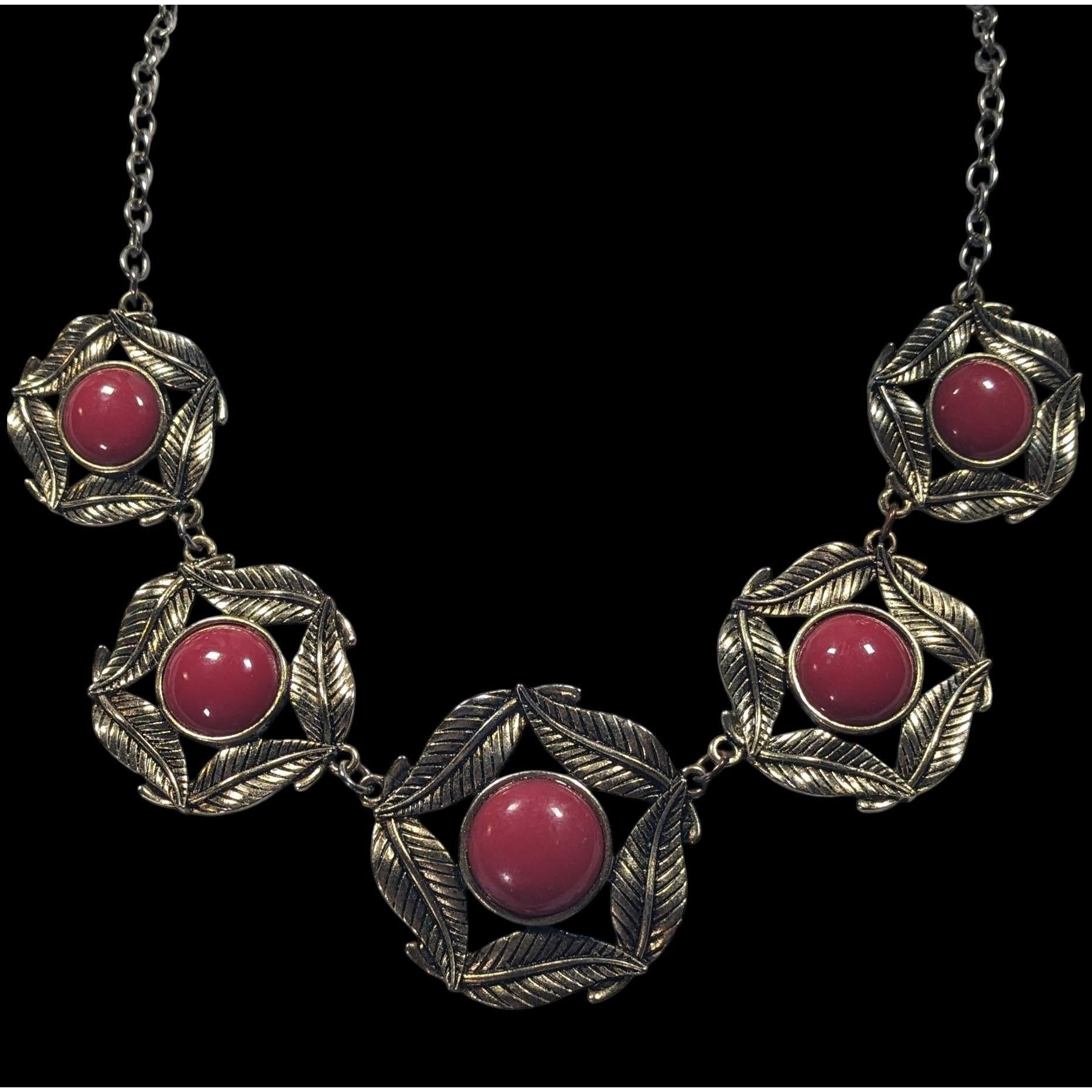 Other Floral Red And Gold Medallion Link Statement Necklace Size ONE SIZE - 4 Thumbnail
