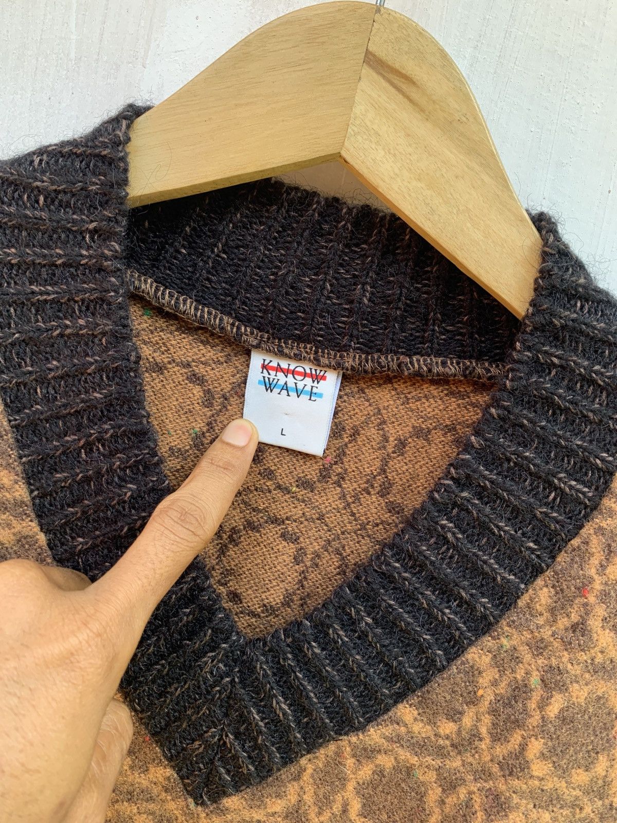 Know Wave Know wave leopard knit vests Size US L / EU 52-54 / 3 - 6 Thumbnail