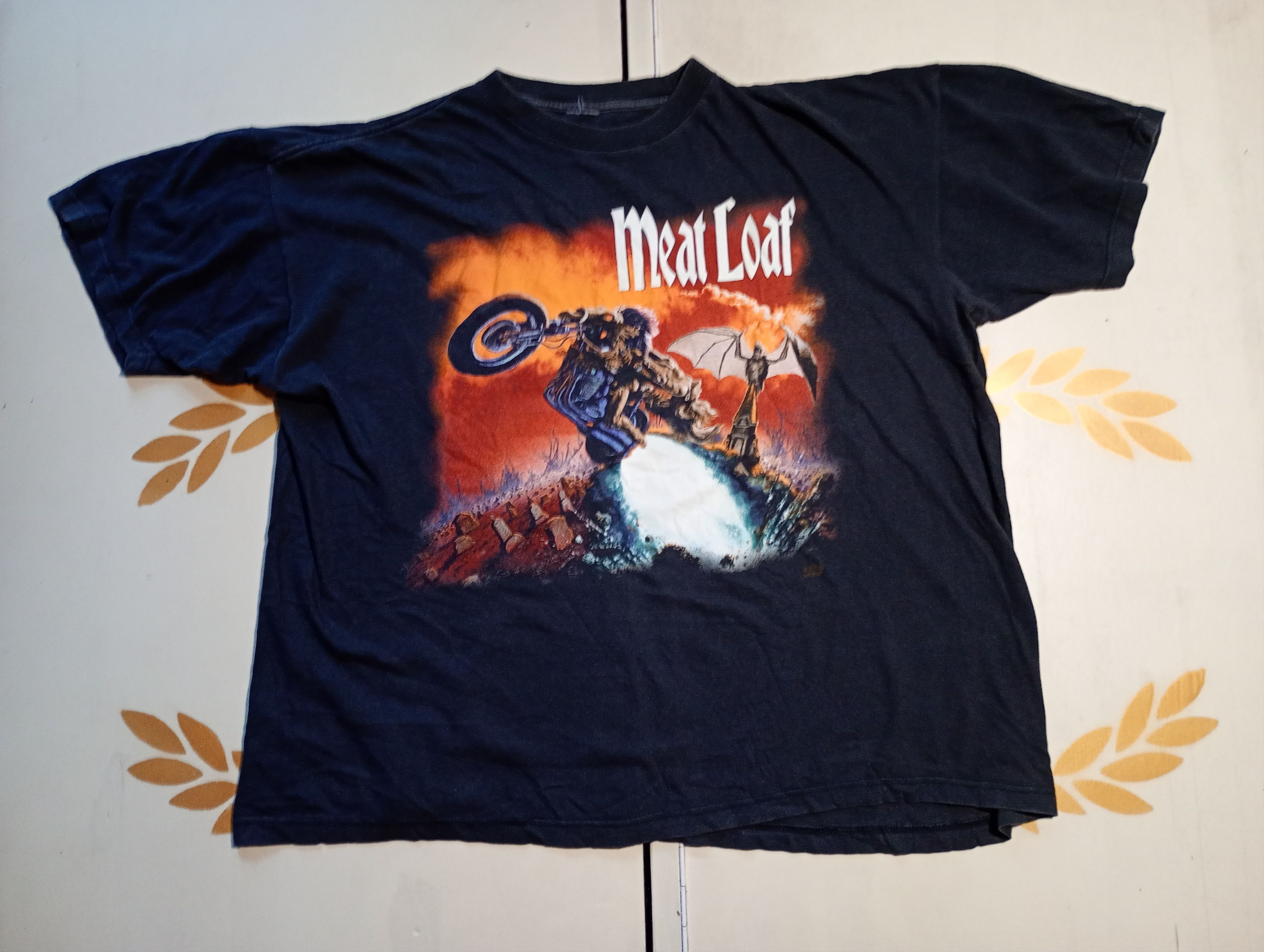 Band Tees Meat Loaf Bat Our Of Hell World Tour 93,94,95. T-Shirt Size US XXL / EU 58 / 5 - 1 Thumbnail