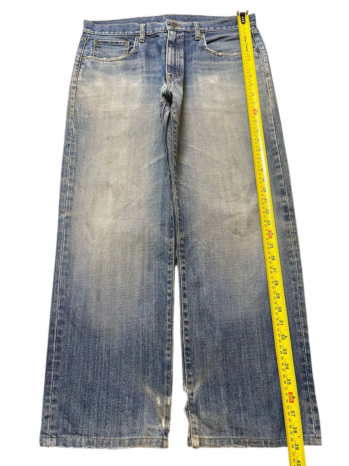 Uniqlo Vintage Japanese Uniqlo Blue Faded Wash Distress Baggy Jeans Size US 35 - 12 Thumbnail