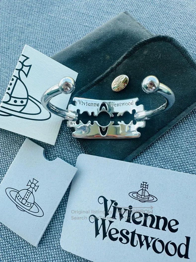 Vivienne Westwood Vivienne Westwood Silver Adjustable Bracelet. Size ONE SIZE - 7 Thumbnail