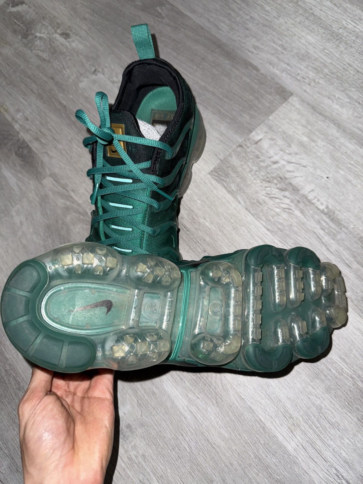 Nike Nike Vapormax Plus ATL Edition Size US 10.5 / EU 43-44 - 6 Thumbnail