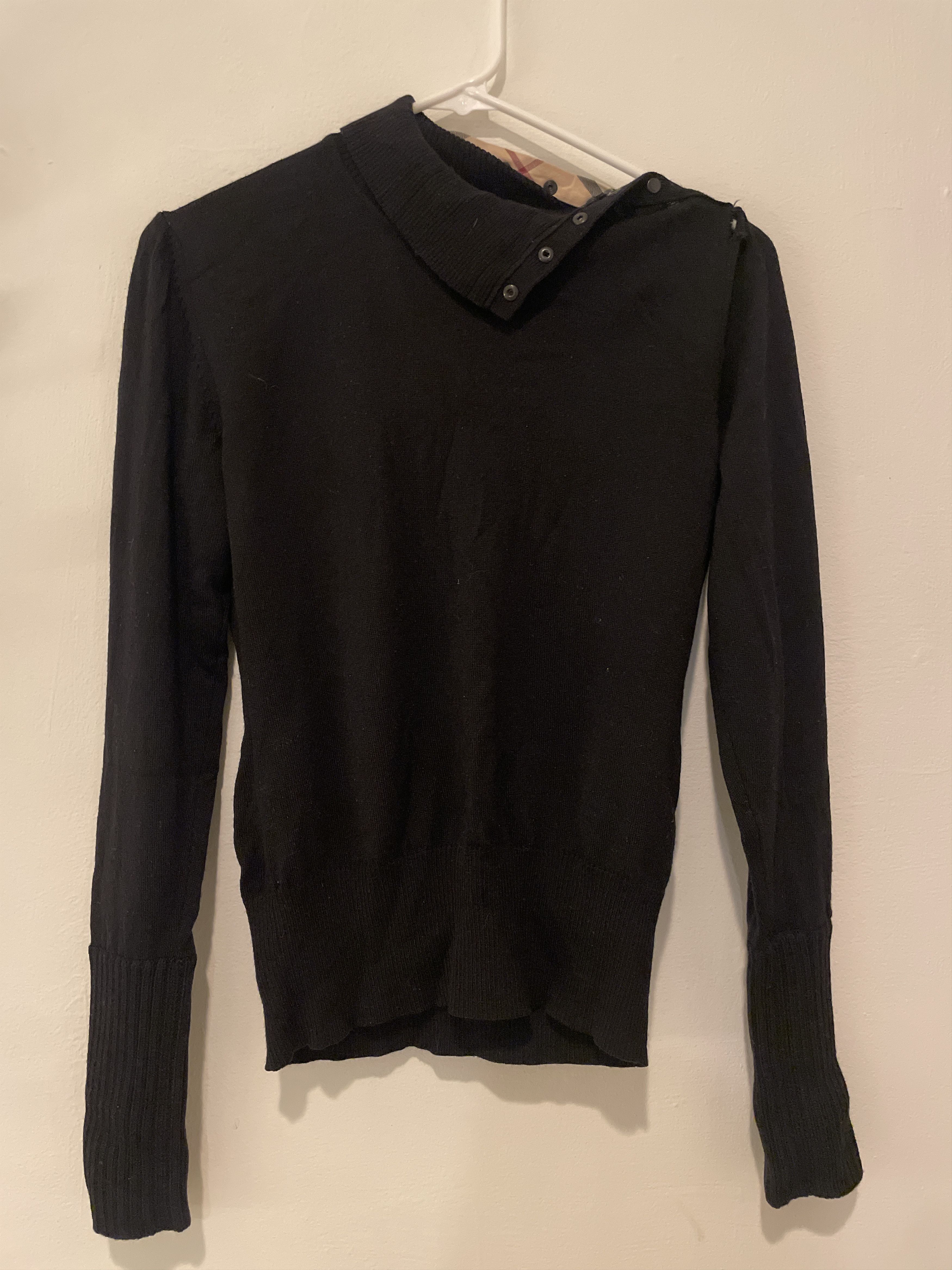 Burberry Burberry 100% Merino Wool Fitted Black Sweater Size M / US 6-8 / IT 42-44 - 1 Thumbnail