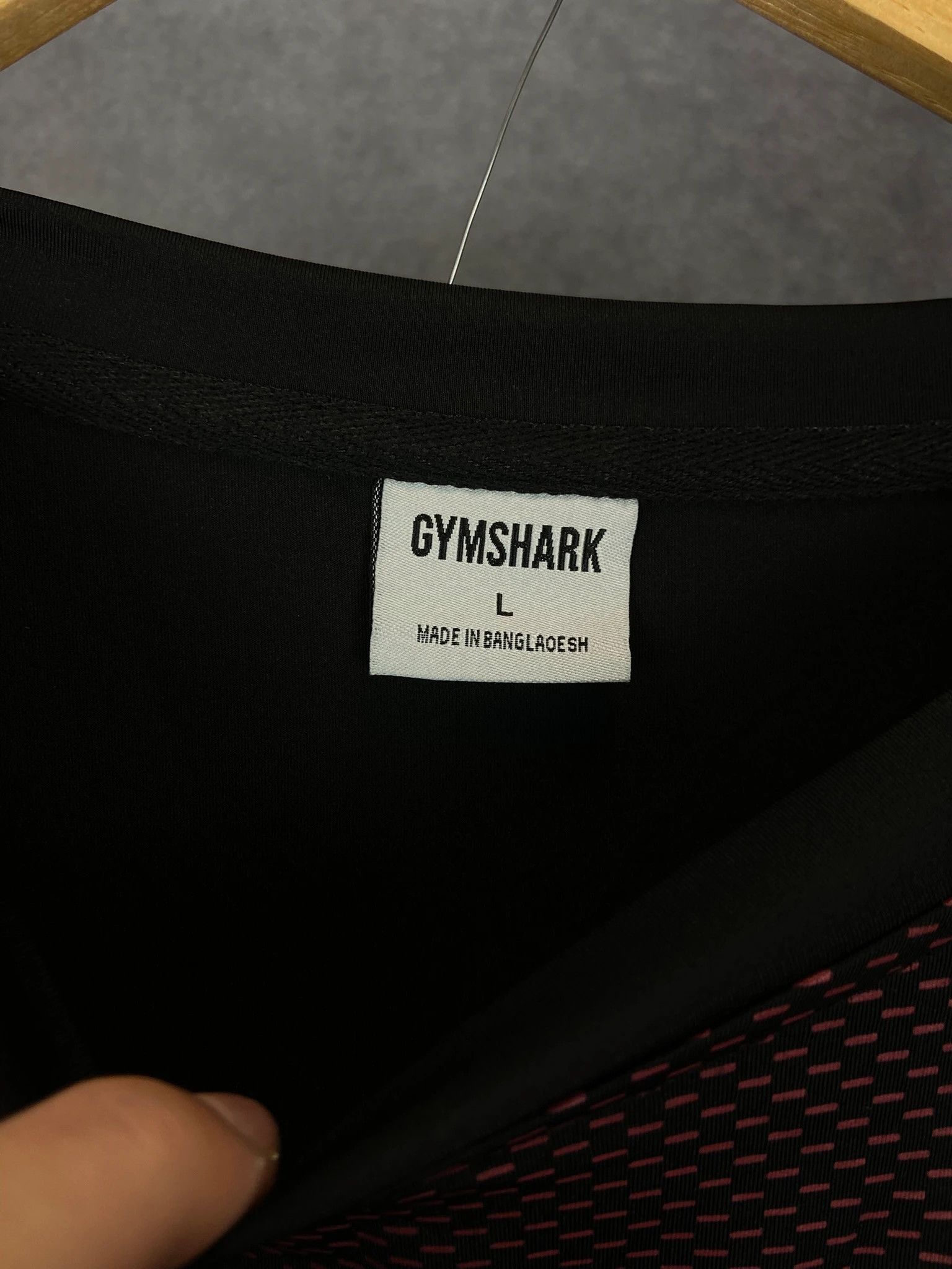 Gymshark Gymshark Red Longsleeve Size L Size US L / EU 52-54 / 3 - 3 Thumbnail