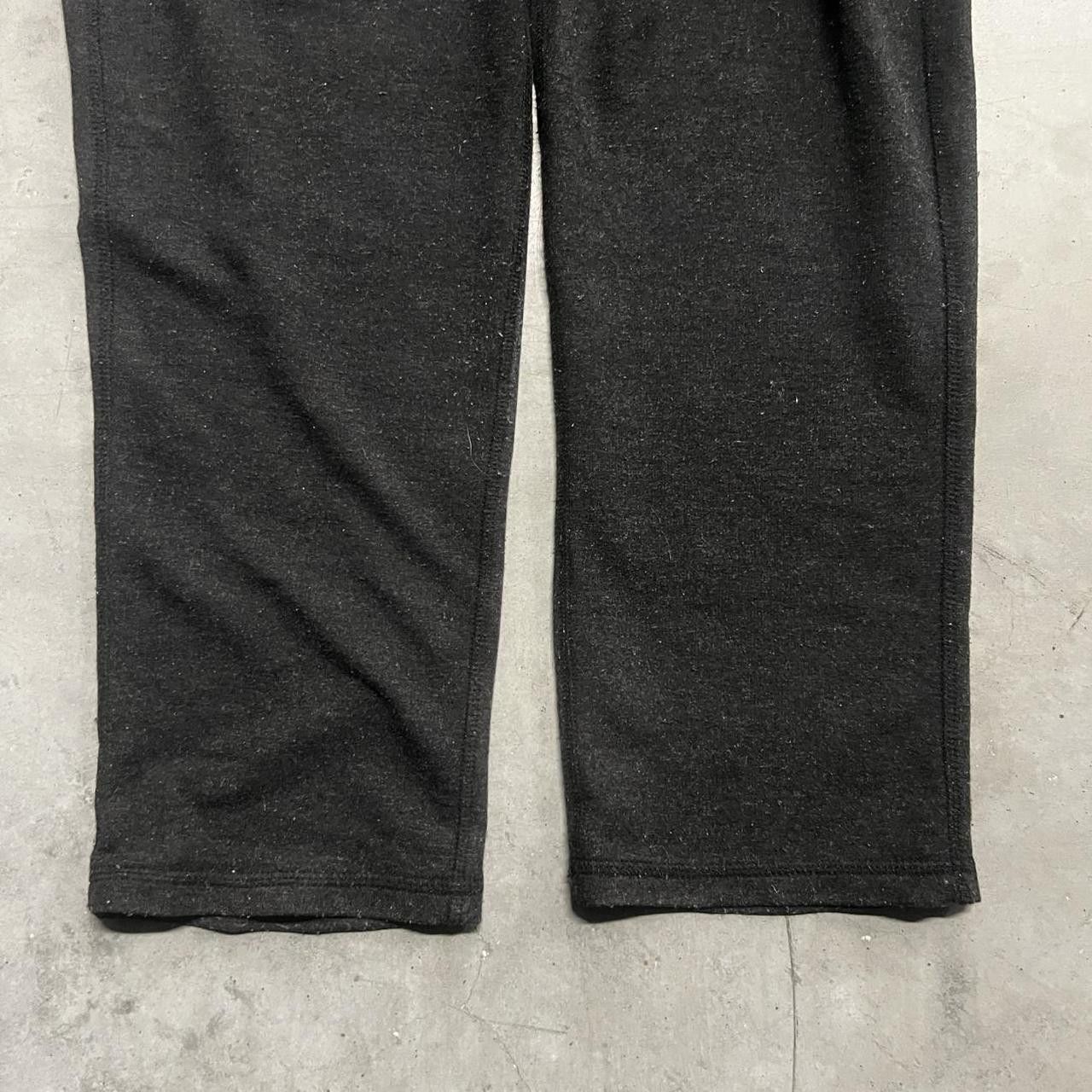 Vintage Vintage Y2K/2000s Black Loungewear Essential Sweatpants with drawstring waistband and pockets! Size US 34 / EU 50 - 3 Thumbnail