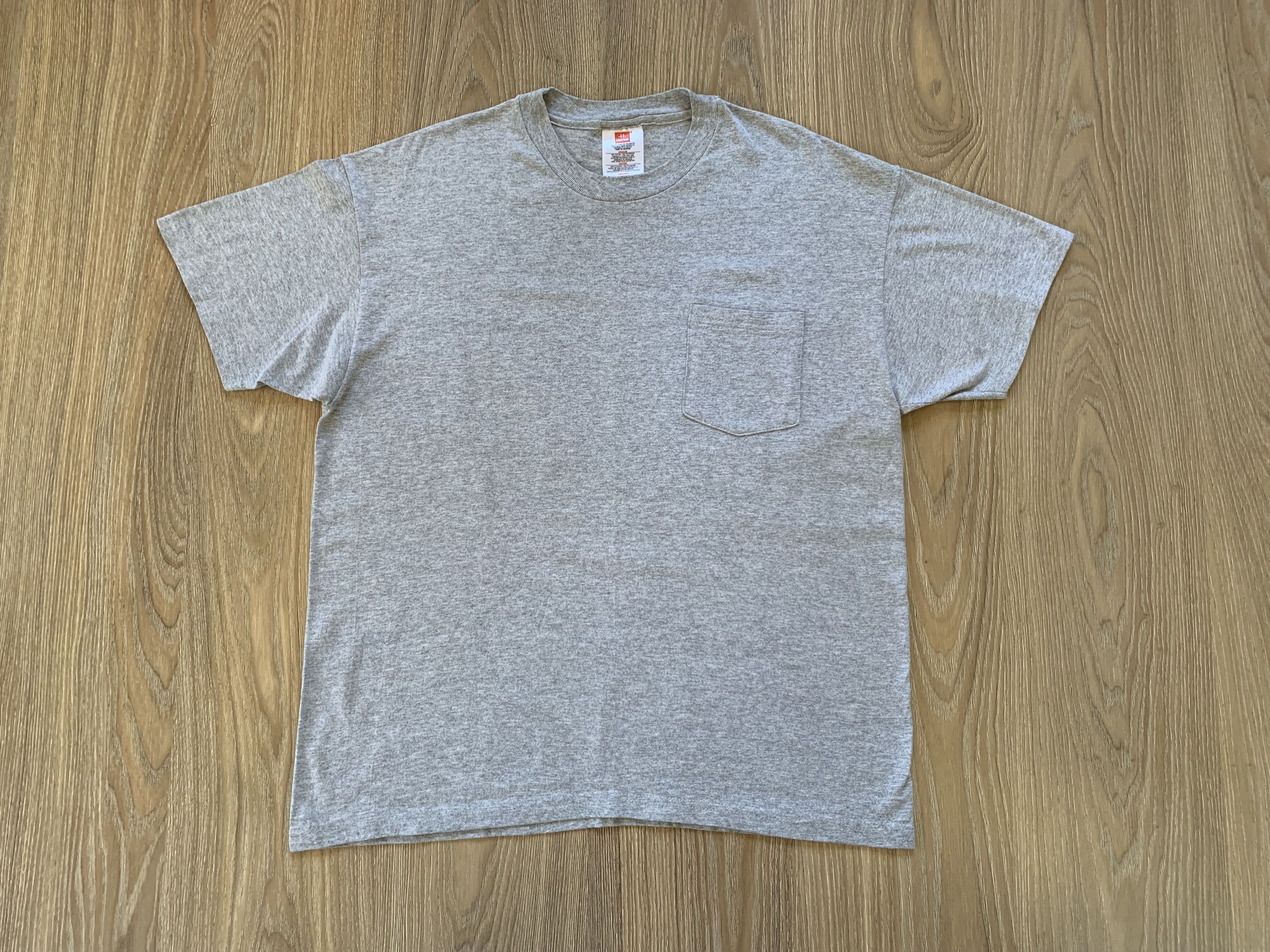Hanes × Vintage Vintage Hanes Grey Basic Pocket T Shirt Size US M / EU 48-50 / 2 - 2 Thumbnail
